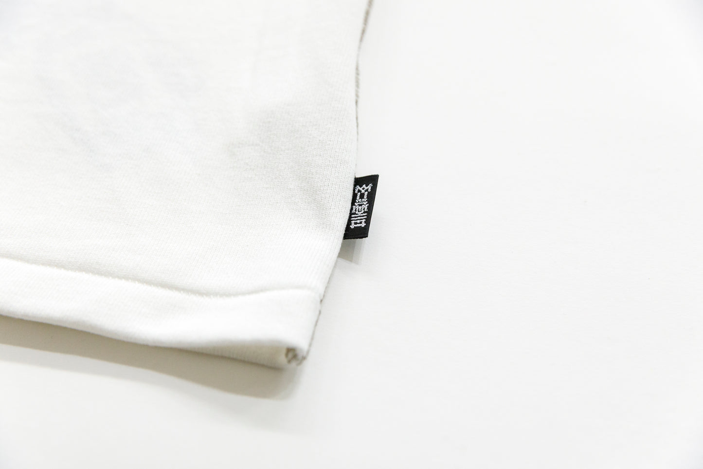 CULTURES PEYECE - White