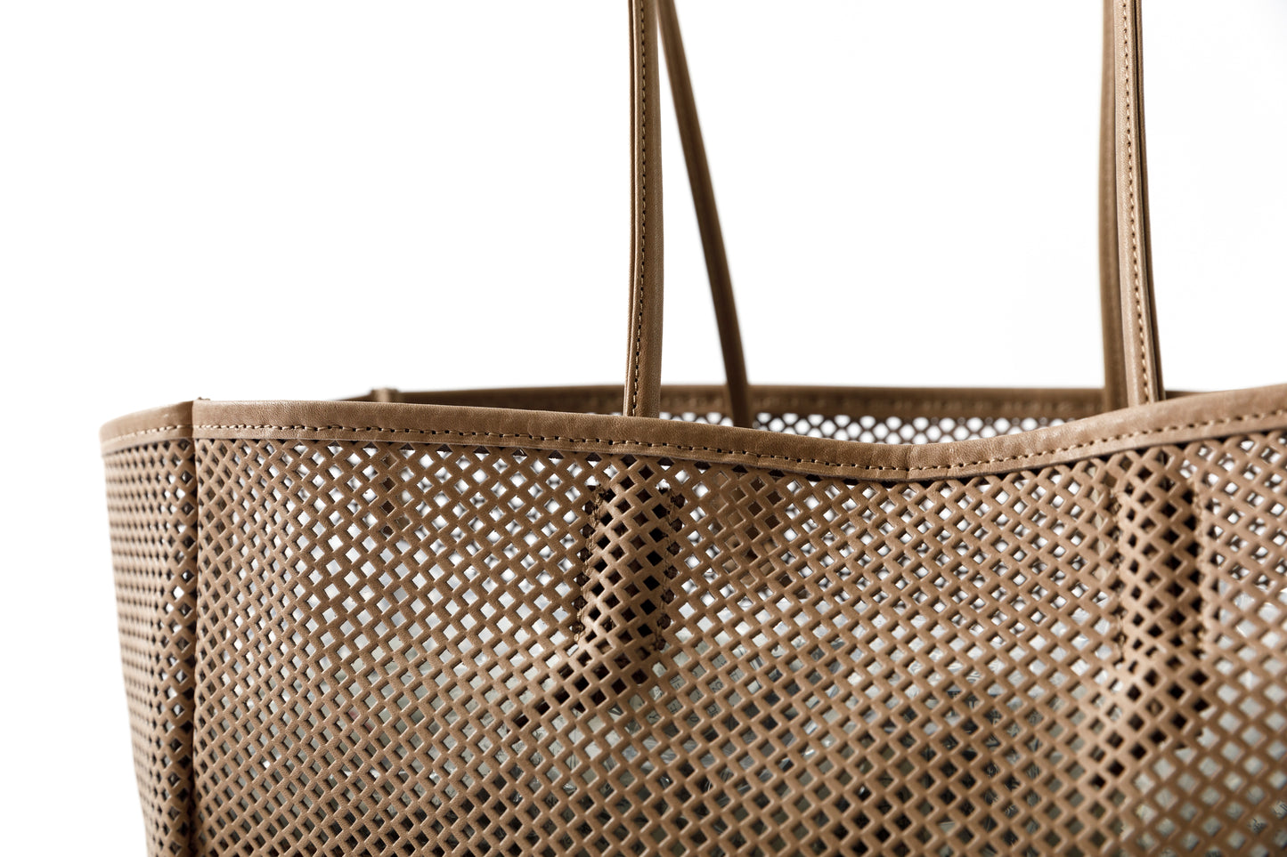 AMIACALVA A190 WASHED LEATHER MESH TOTE (L) - Beige