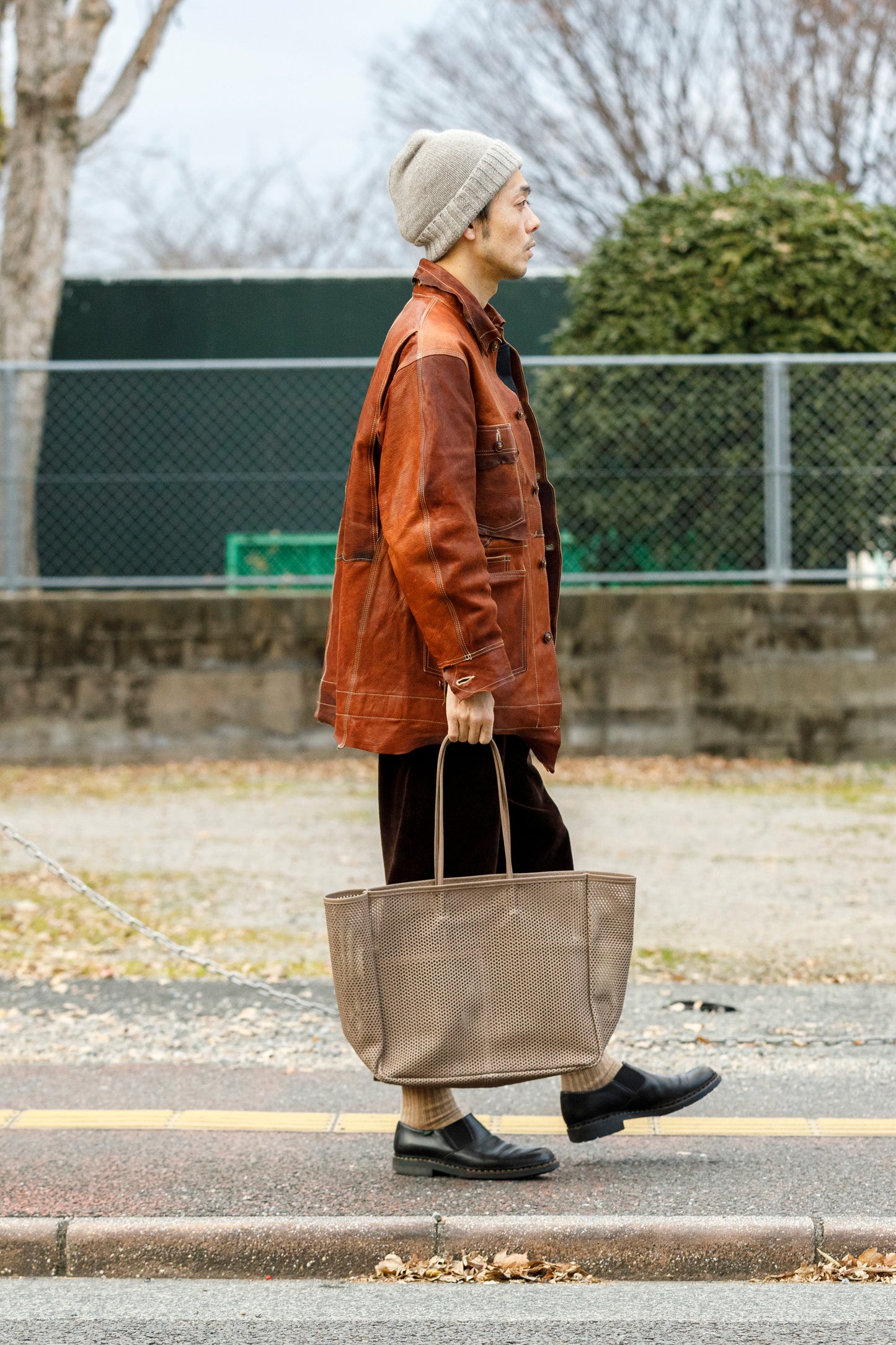 AMIACALVA A190 WASHED LEATHER MESH TOTE (L) - Beige