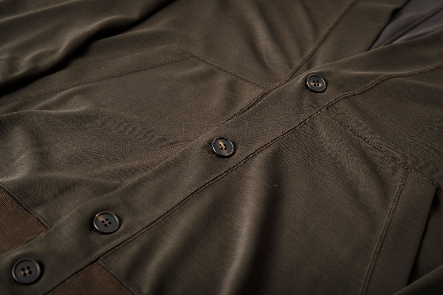 山内 24135 / ノーミュルシングウール・ダブルフェイスニットカーディガン charcoal brown