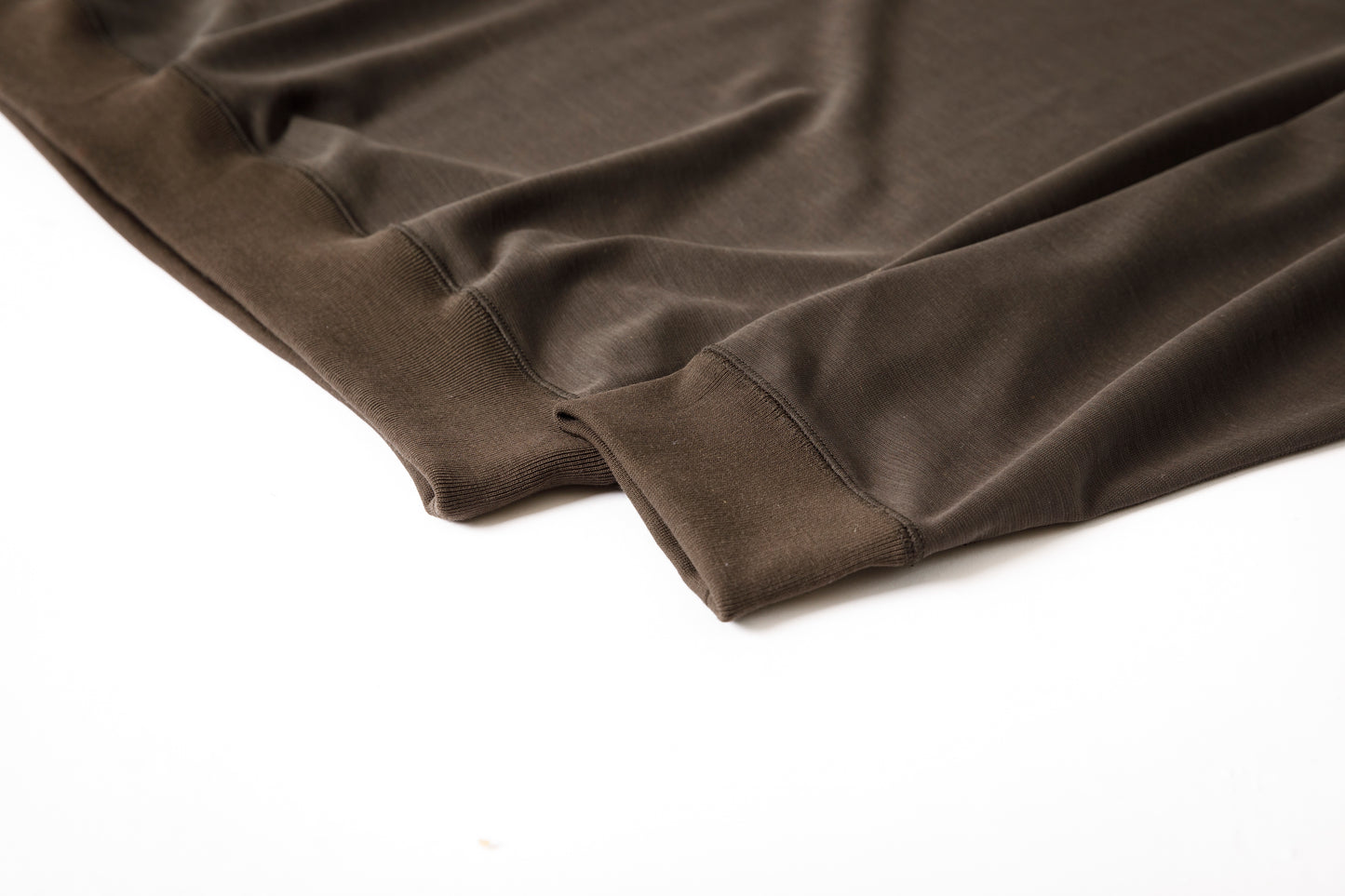 山内 24151 / ノーミュルシングウール・ダブルフェイスニットプルオーバー - charcoal brown