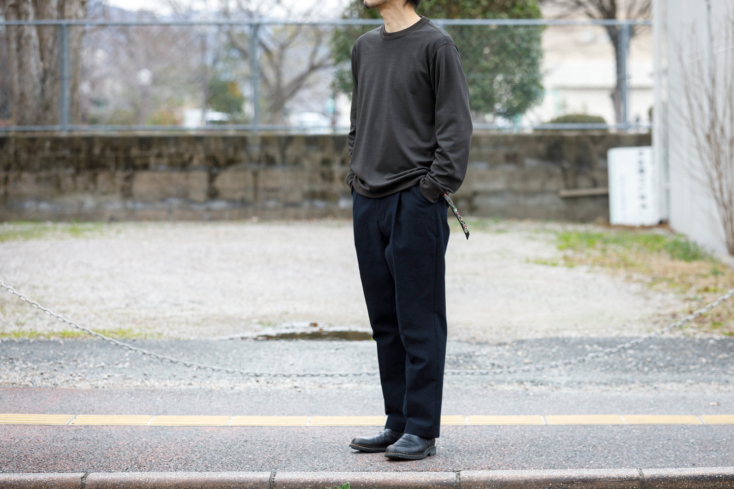 山内 24151 / ノーミュルシングウール・ダブルフェイスニットプルオーバー - charcoal brown