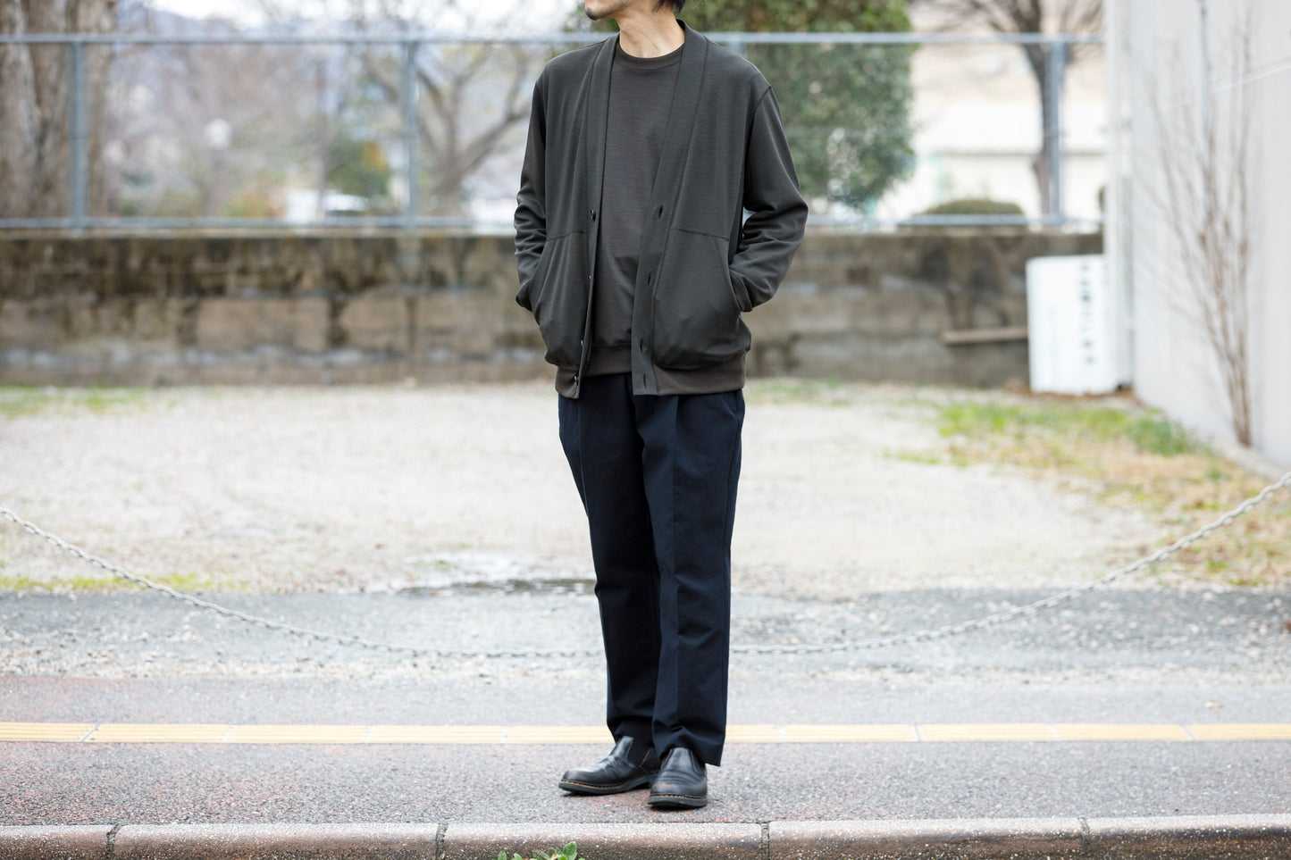 山内 24151 / ノーミュルシングウール・ダブルフェイスニットプルオーバー - charcoal brown