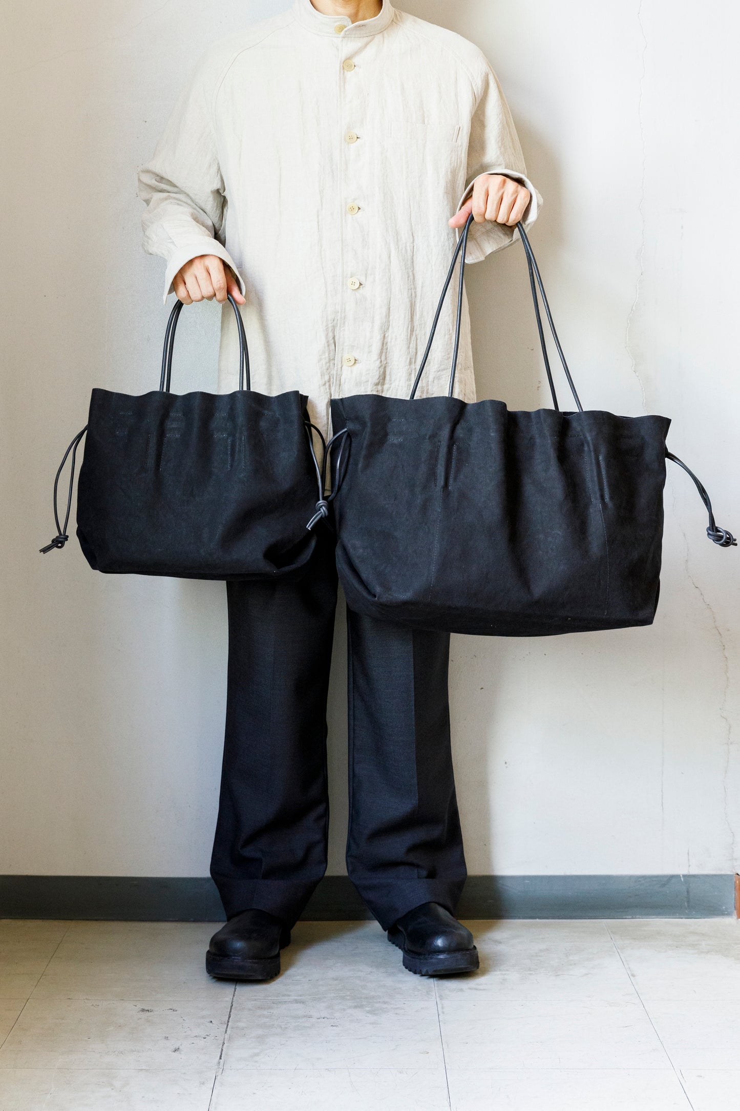 AMIACALVA A128 SCARECROW TOTE(S) - Black