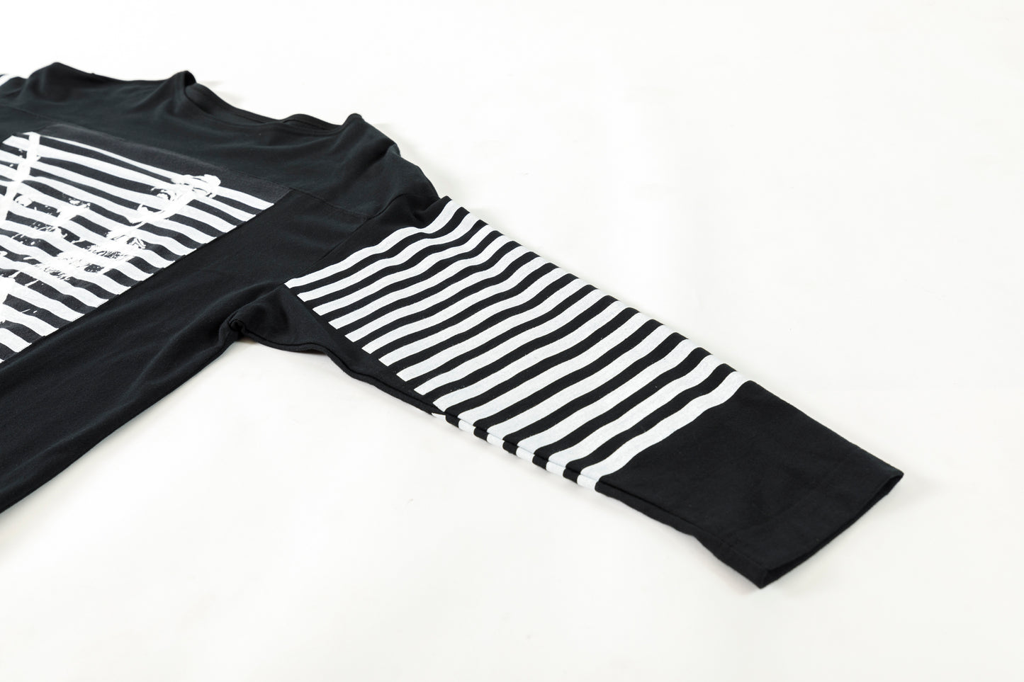 CHANGES CH1055 Remake Border Long Sleeve T - Black Type A