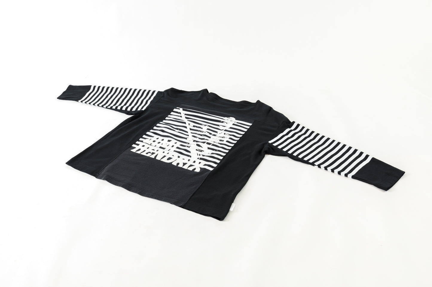 CHANGES CH1055 Remake Border Long Sleeve T - Black Type A