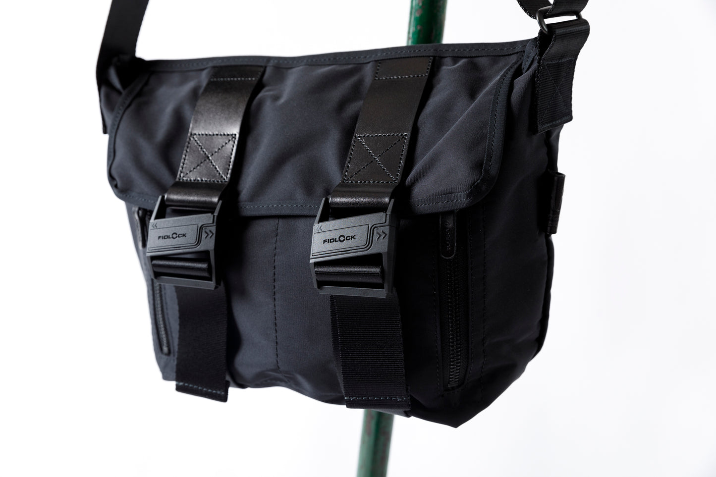 AMIACALVA F036 GABARDINE MESSENGER BAG - Size S / BLACK