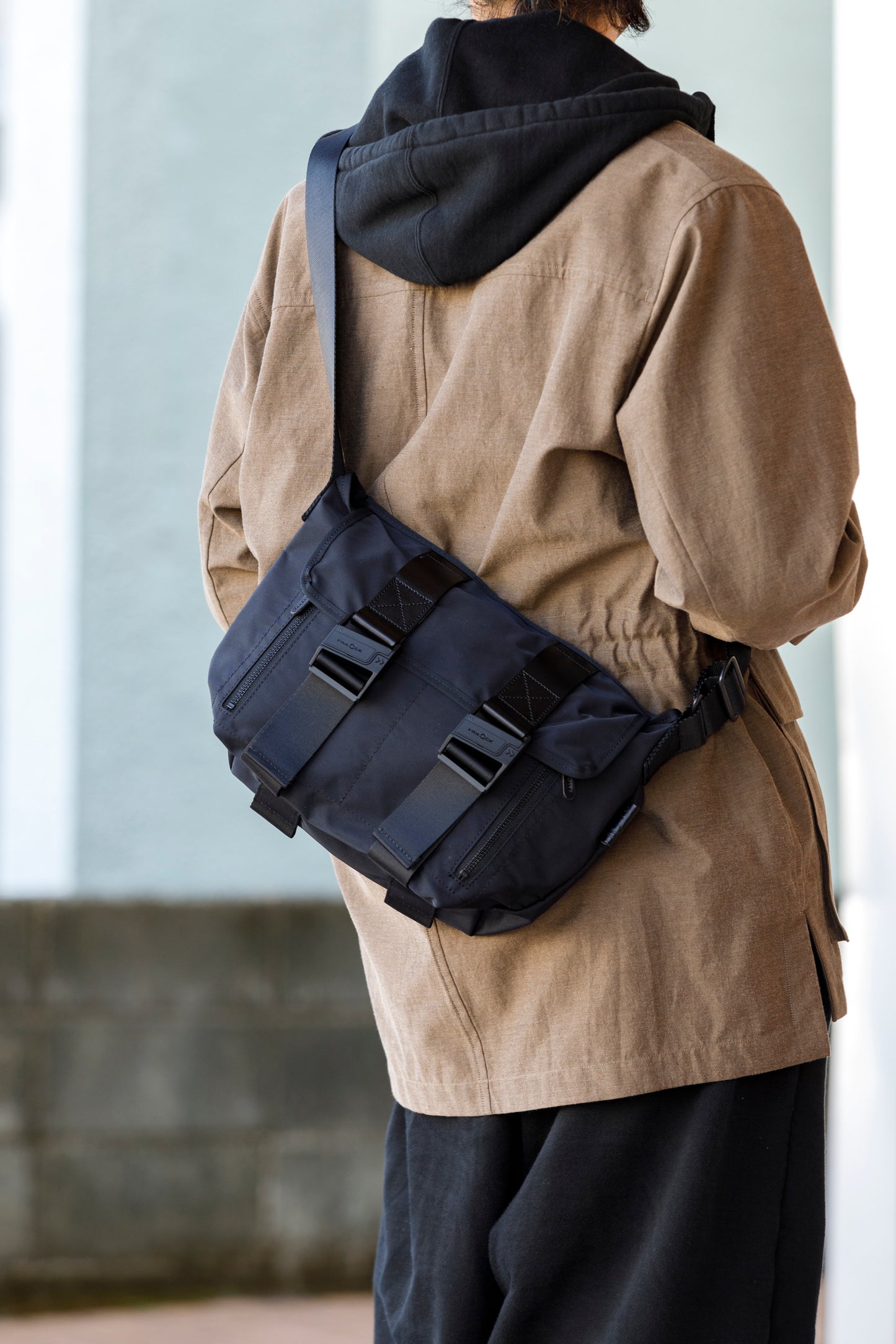 AMIACALVA F036 GABARDINE MESSENGER BAG - Size S / BLACK