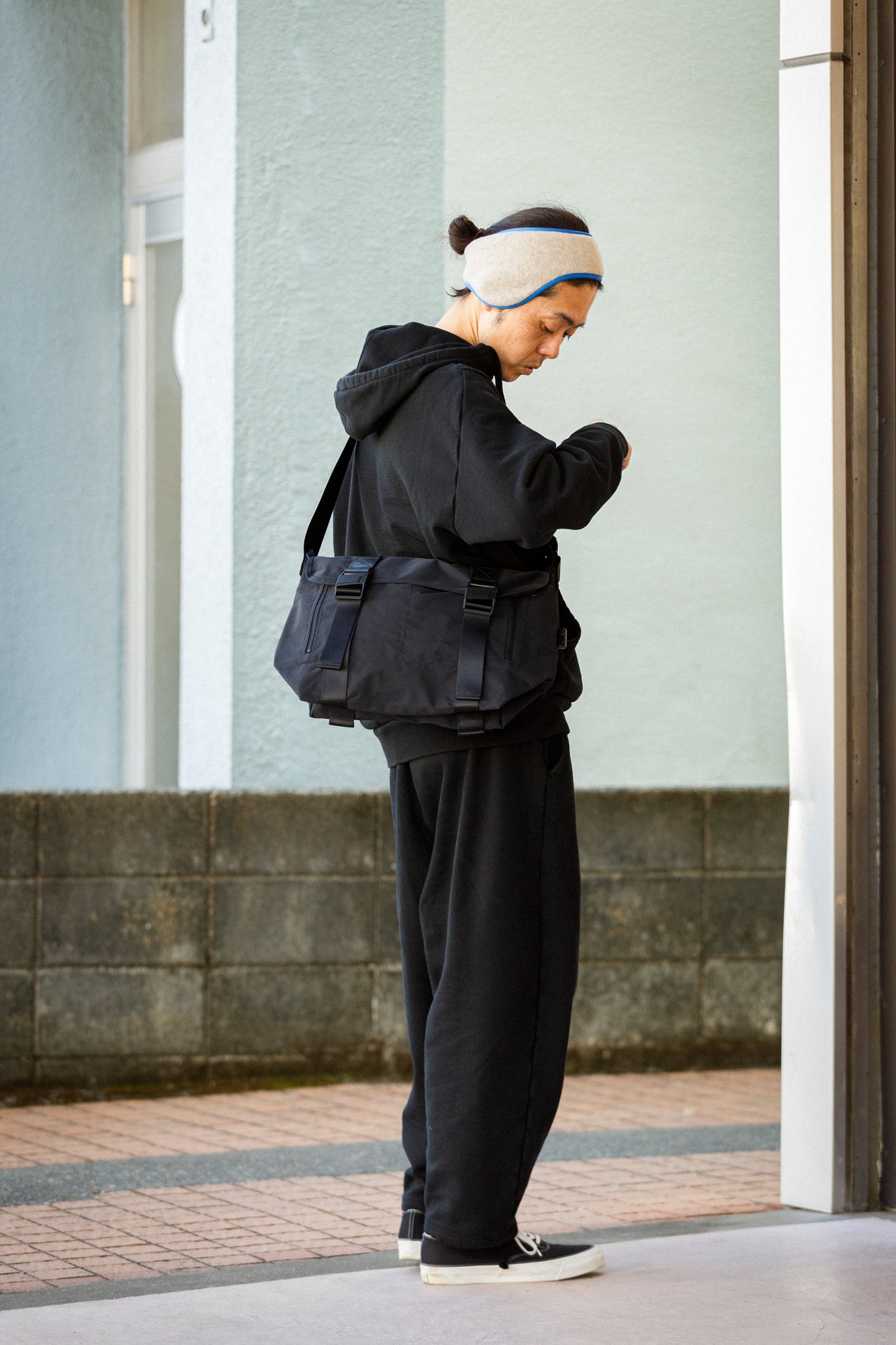 WONDER ROOM WWH-001 "WHALE" Atozuke Hoodie - Black
