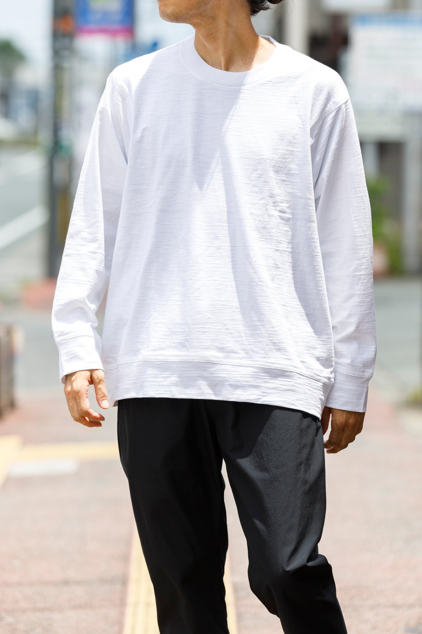 WONDER ROOM WSH-001 "SHADOW" l/s crewneck tee - White