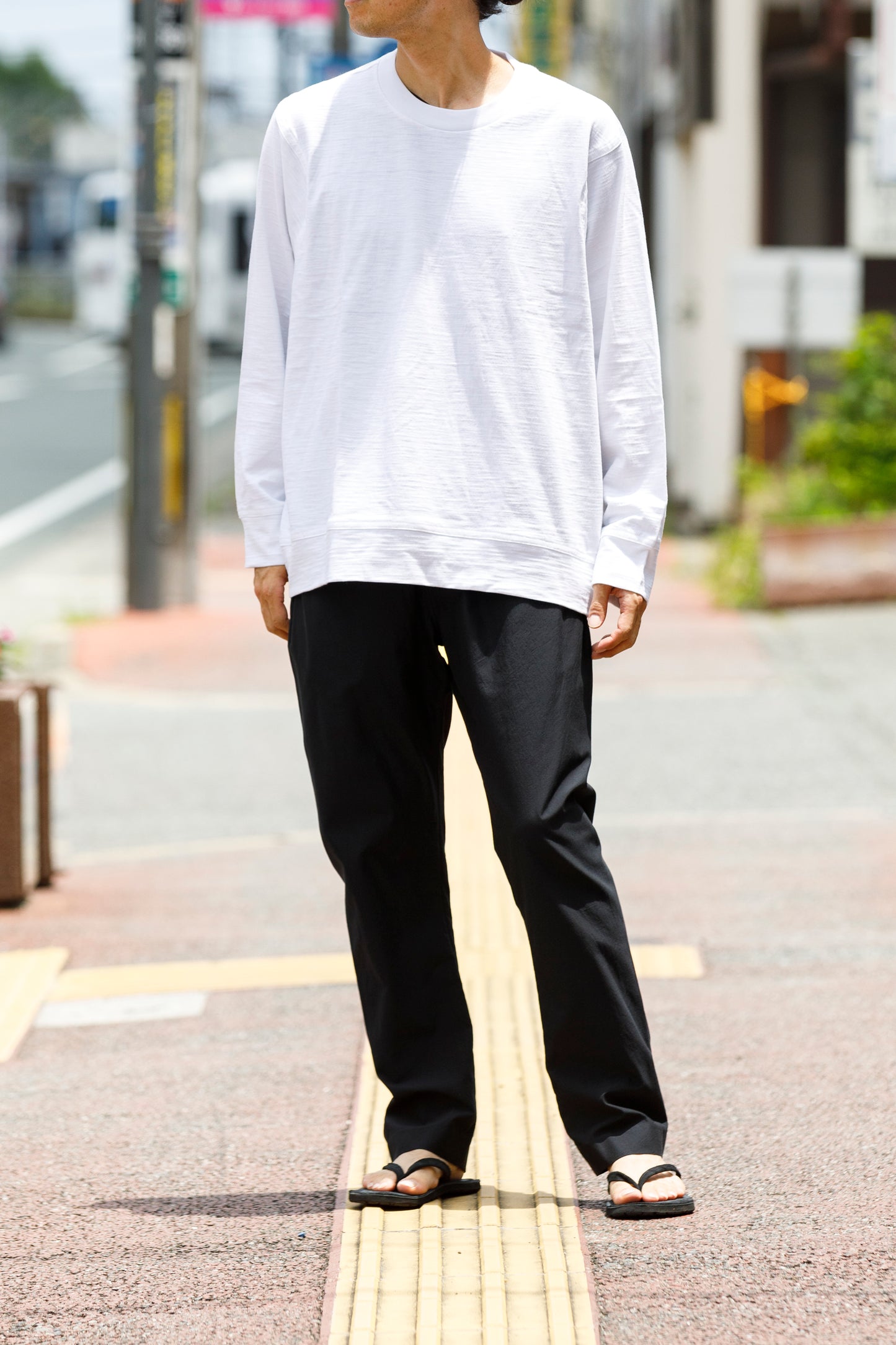 WONDER ROOM WSH-001 "SHADOW" l/s crewneck tee - White