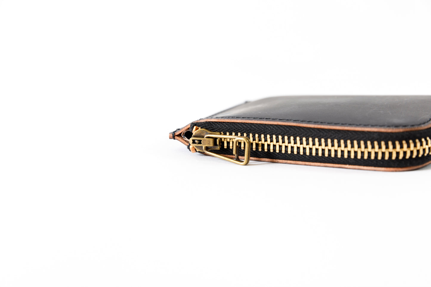 AMIACALVA AK043 CORDOVAN SHORT WALLET - Black