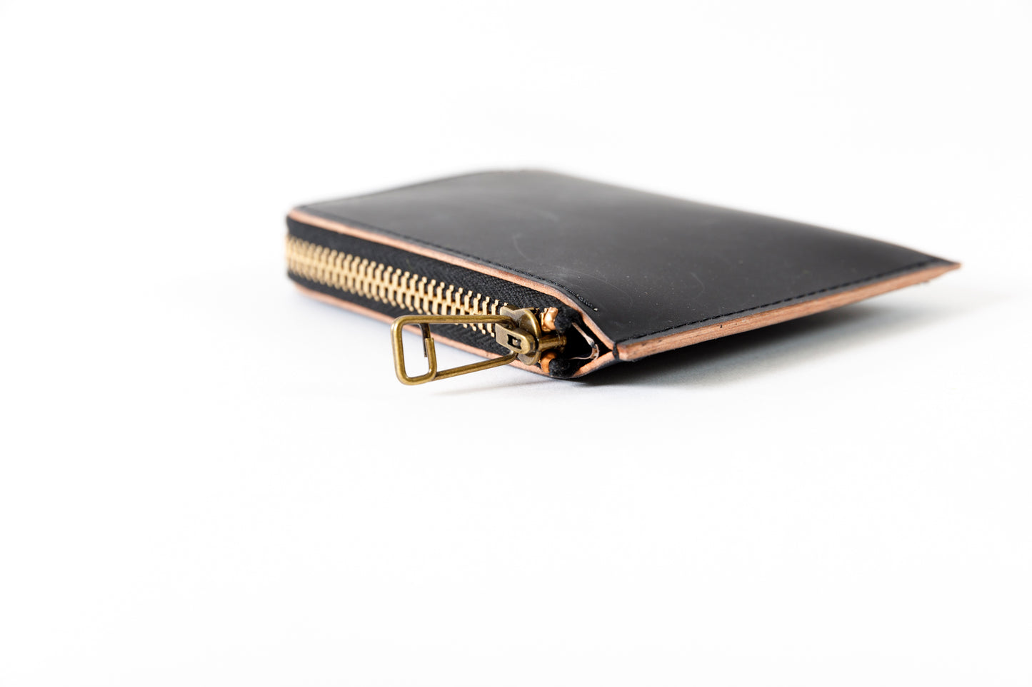 AMIACALVA AK043 CORDOVAN SHORT WALLET - Black