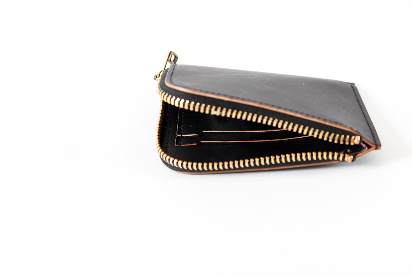 AMIACALVA AK043 CORDOVAN SHORT WALLET - Black