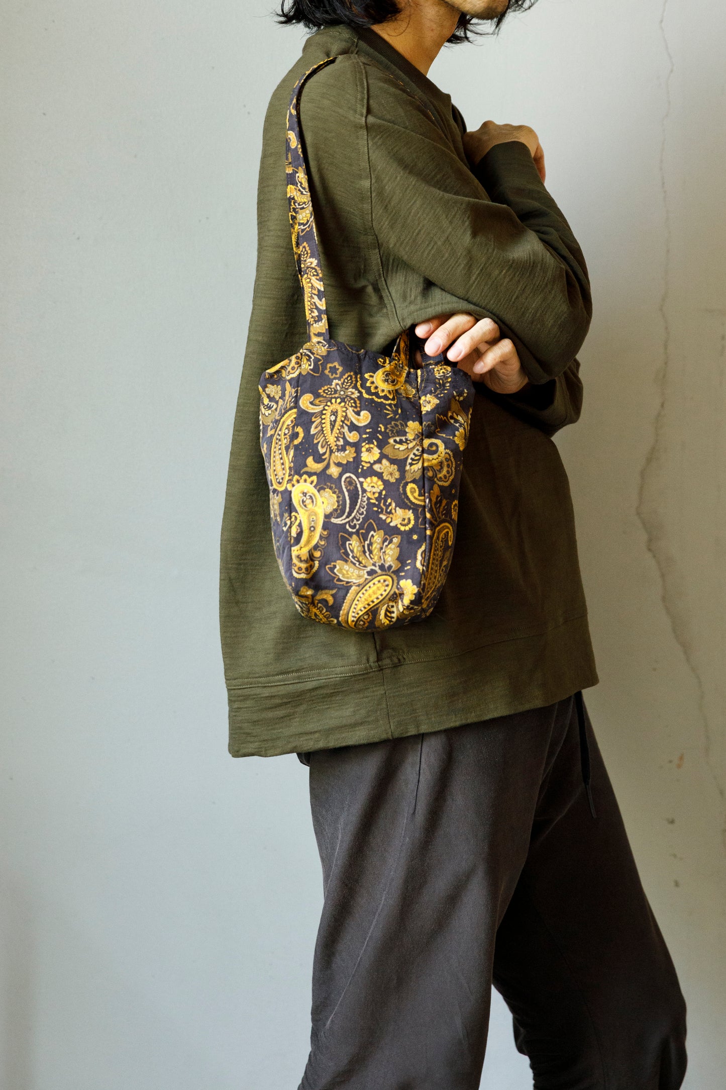 AMIACALVA F129 Eazy bag (S) - Paisler CHARCOAL BROWN