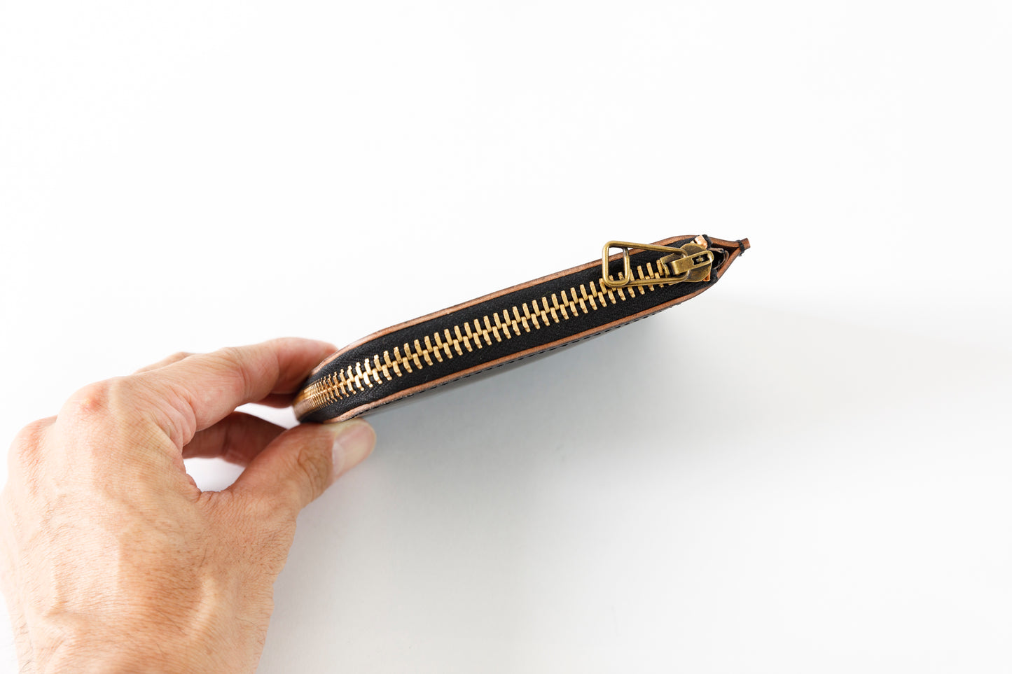 AMIACALVA AK043 CORDOVAN SHORT WALLET - Black