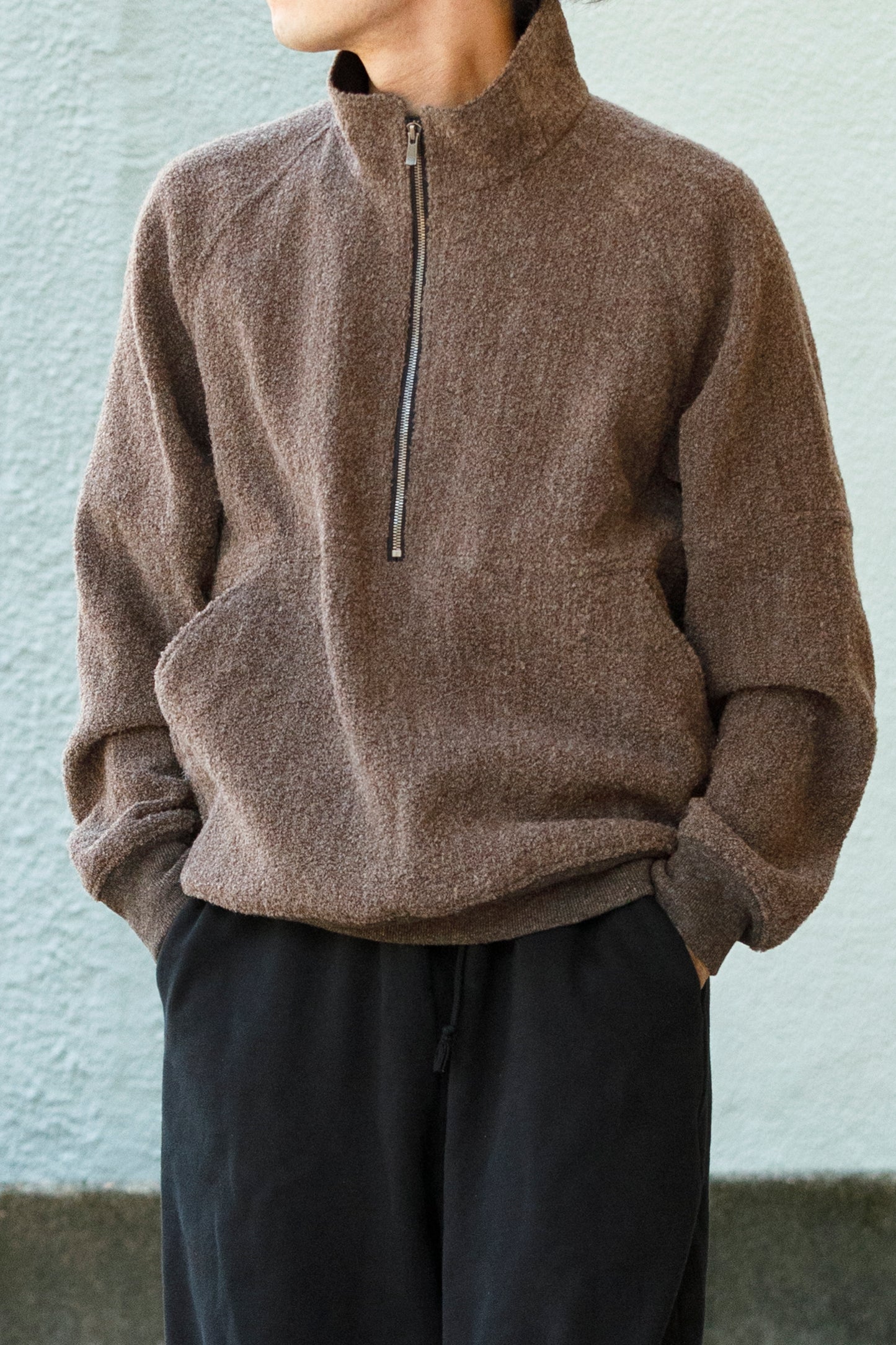 山内 25236 / アルパカボア・ジッププルオーバー - charcoal gray