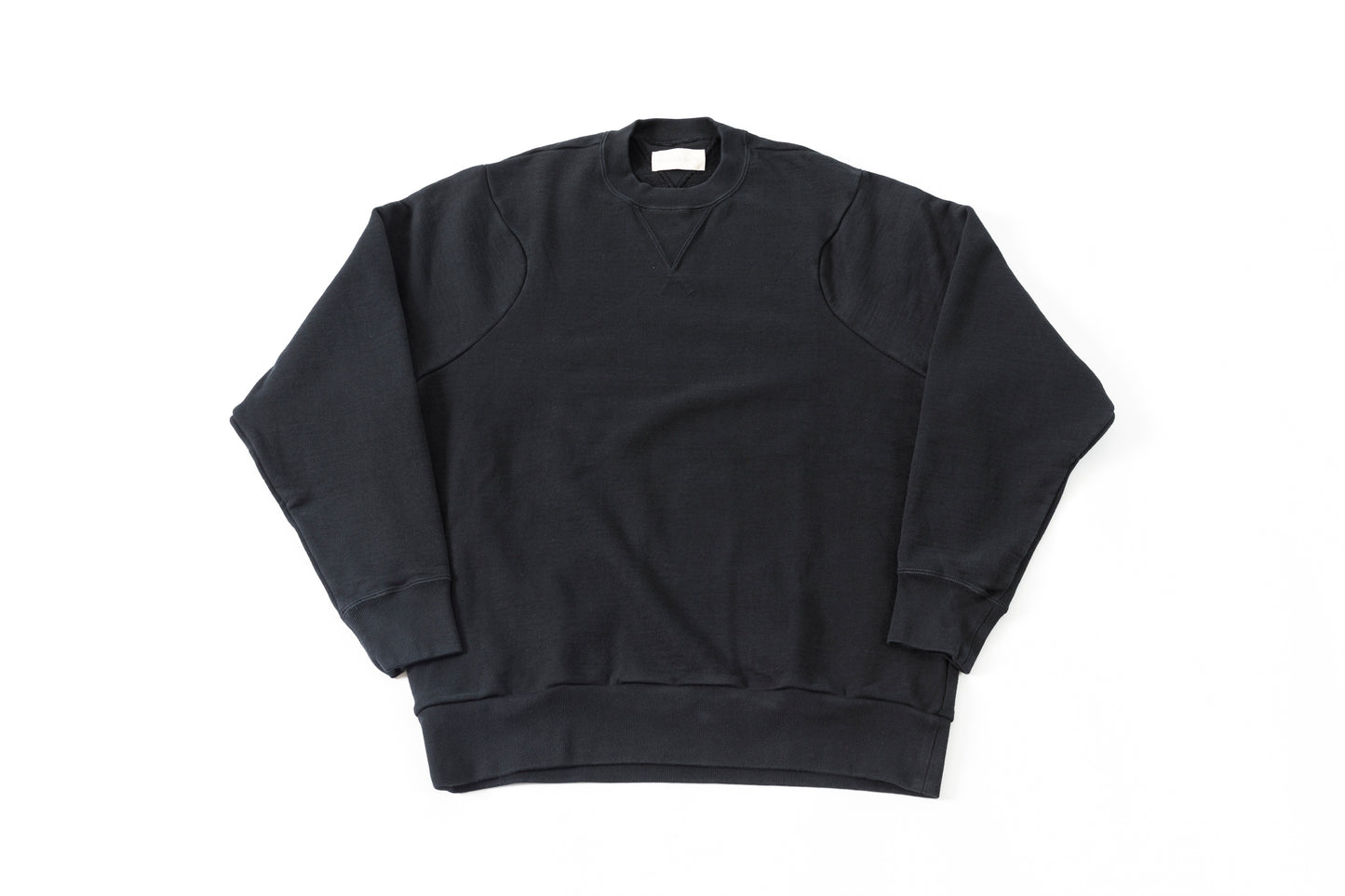WONDER ROOM WWH-002 "WHALE" Crewneck Sweat - Black