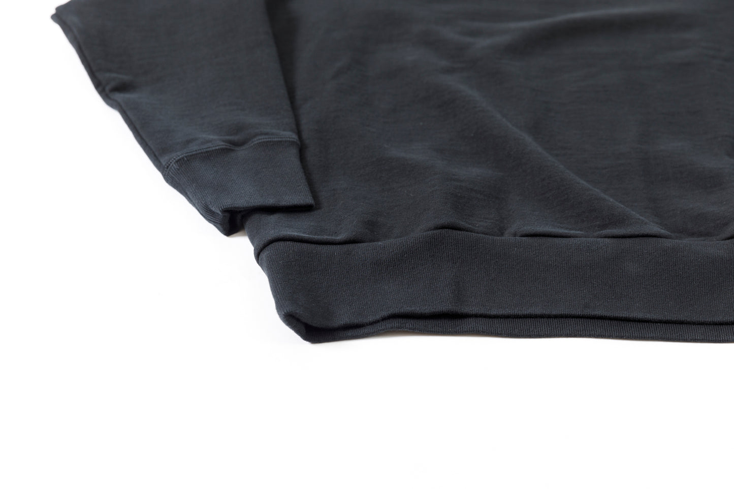 WONDER ROOM WWH-002 "WHALE" Crewneck Sweat - Black