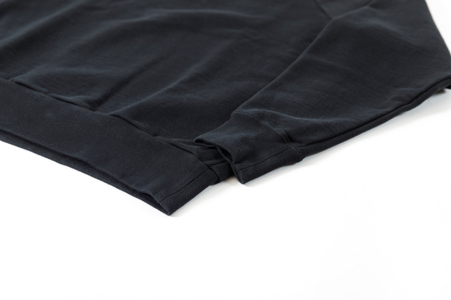WONDER ROOM WWH-002 "WHALE" Crewneck Sweat - Black