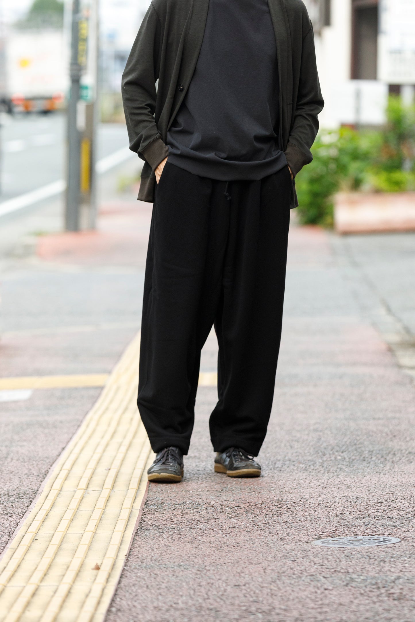 WONDER ROOM / WEG-003 "EGG" Sweat Slacks - Black