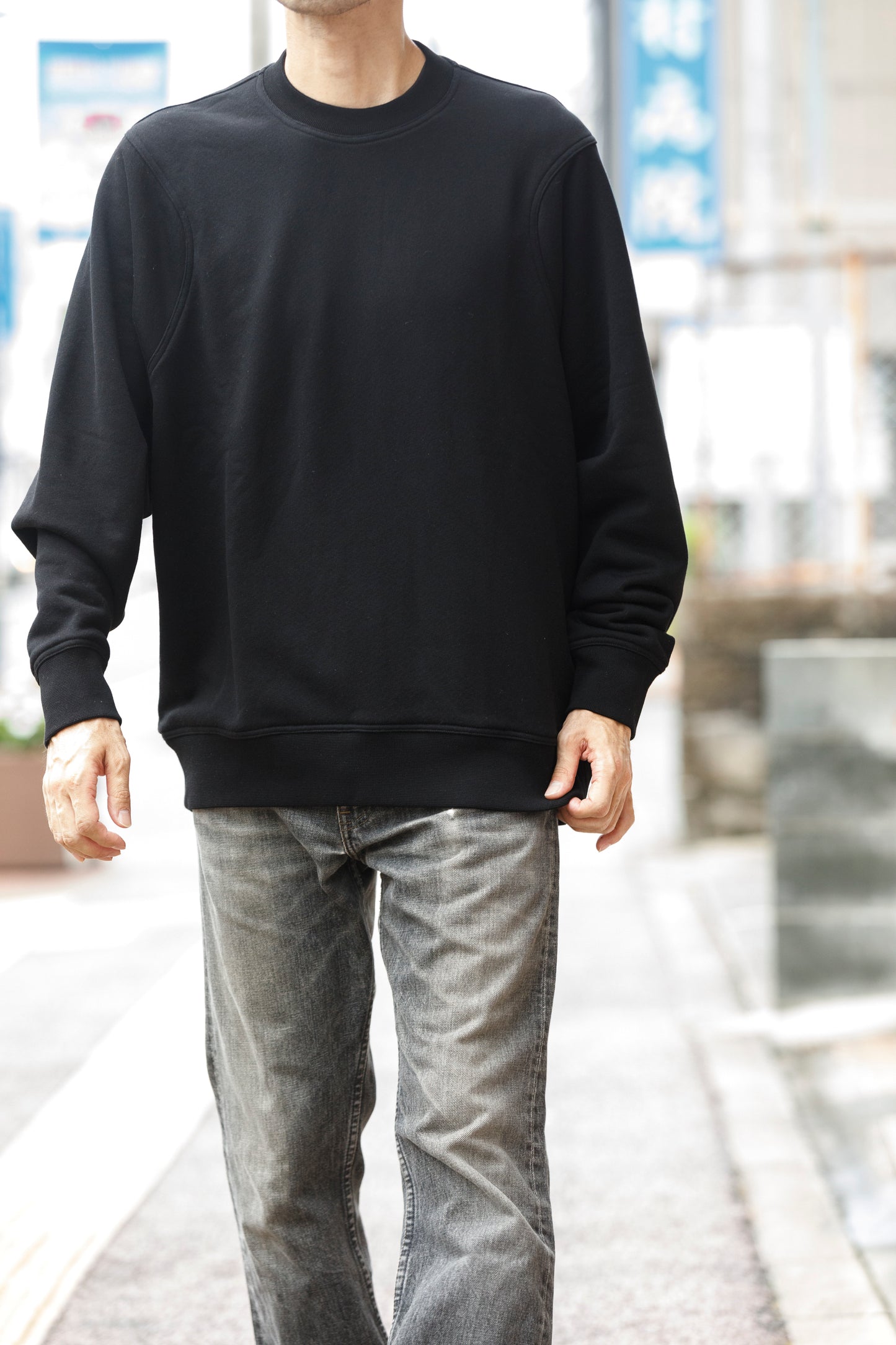 WONDER ROOM / WEG-002 "EGG" Crewneck Sweat - Black