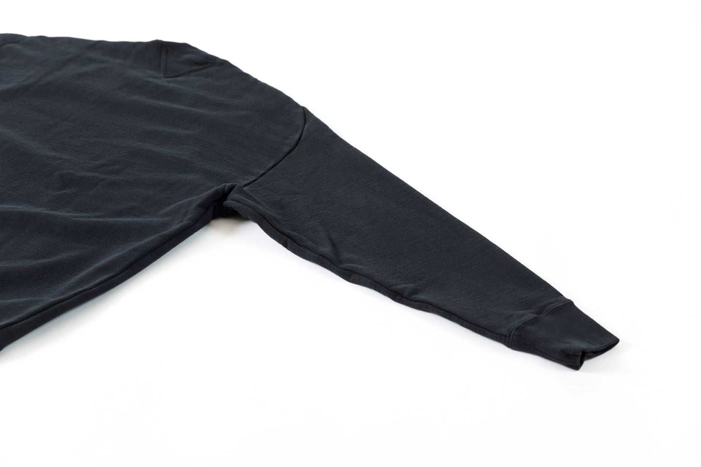 WONDER ROOM WWH-002 "WHALE" Crewneck Sweat - Black