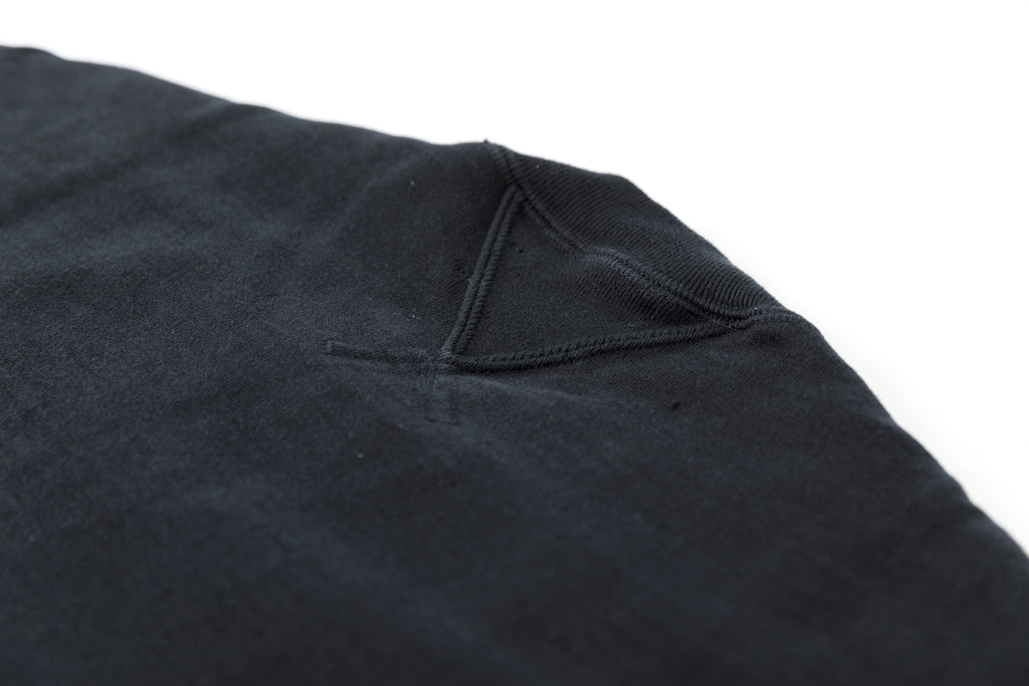 WONDER ROOM WWH-002 "WHALE" Crewneck Sweat - Black