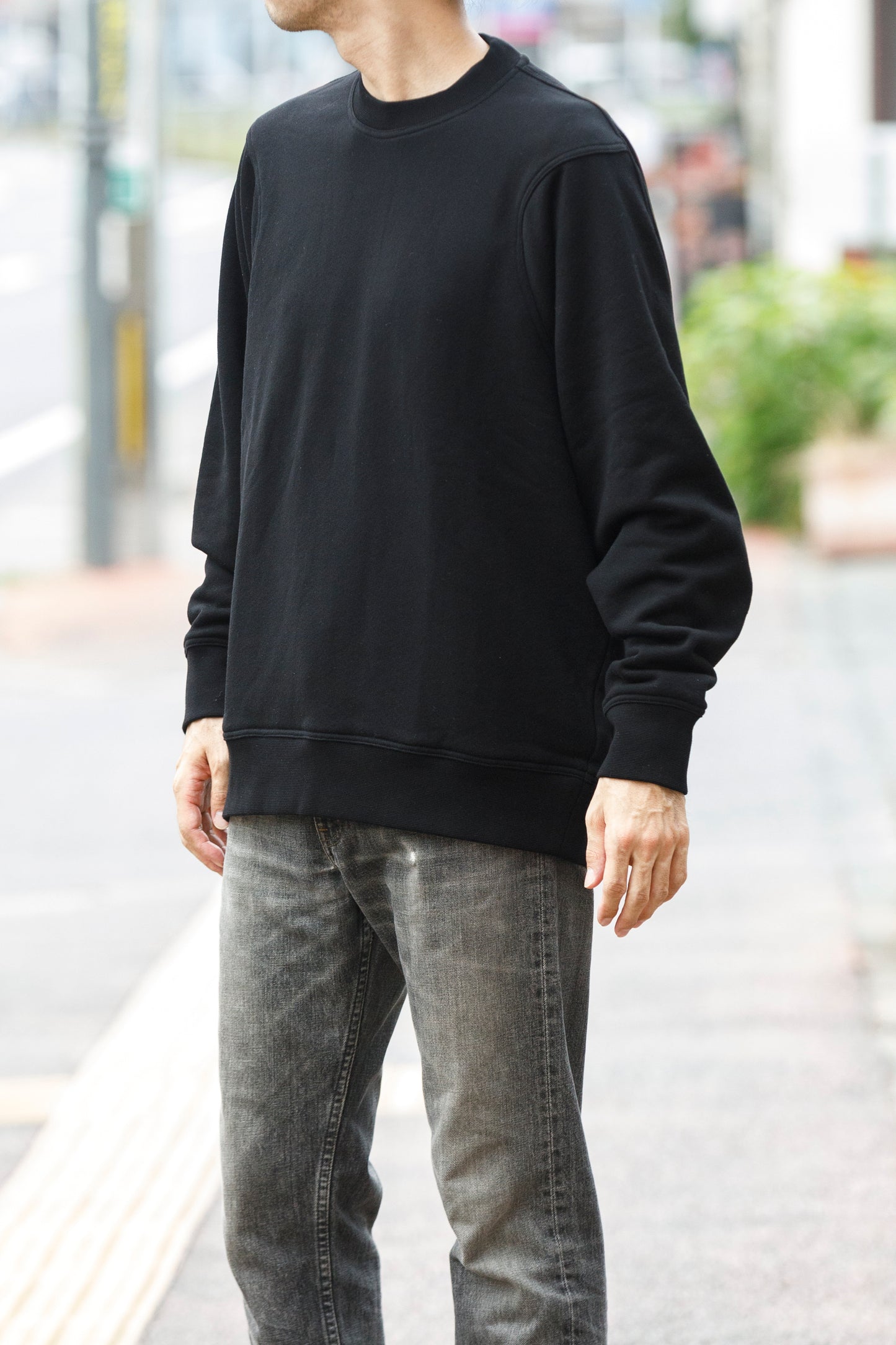 WONDER ROOM / WEG-002 "EGG" Crewneck Sweat - Black