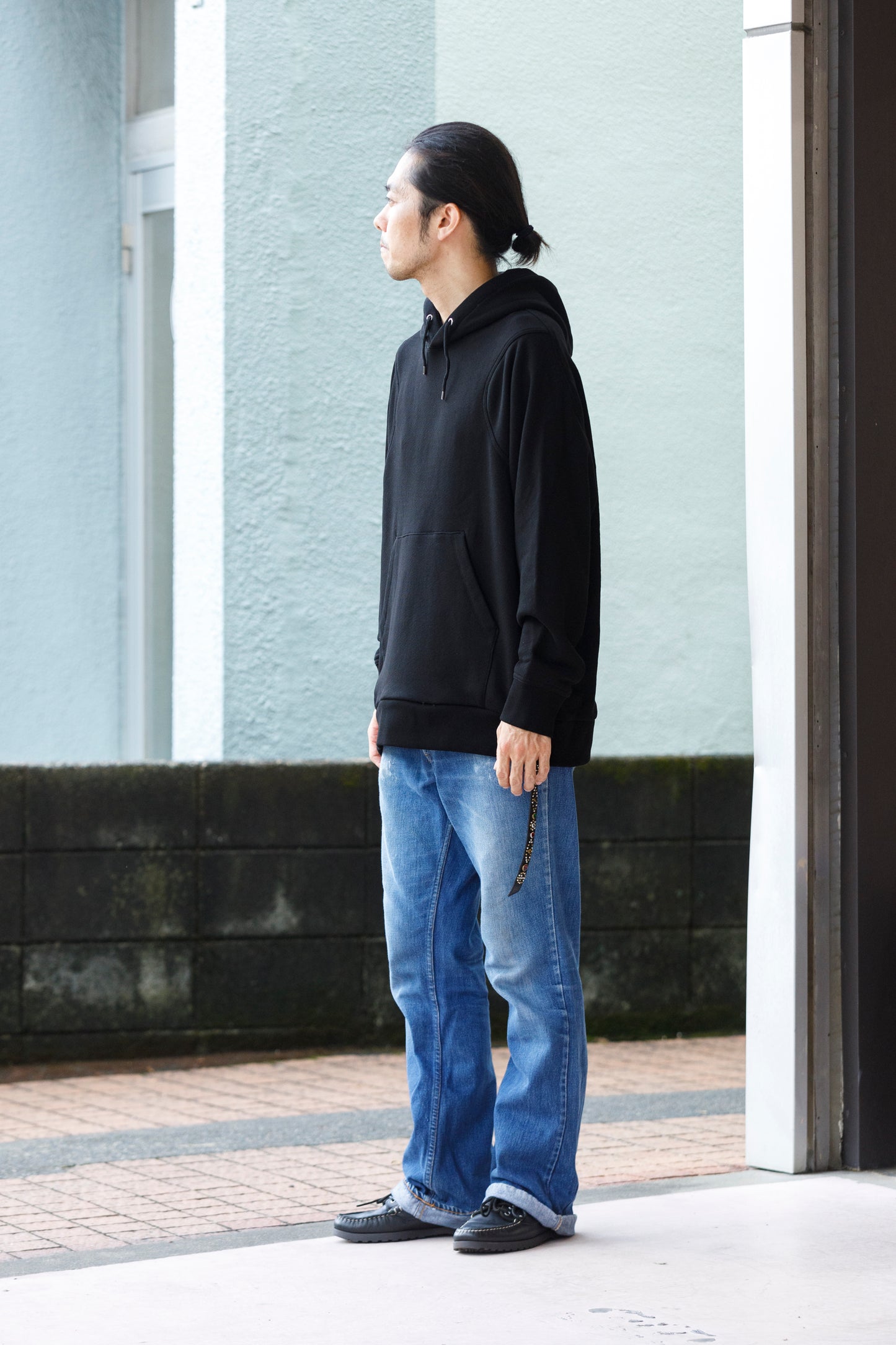 WONDER ROOM / WEG-001 "EGG" Double pocket hoodie - Black