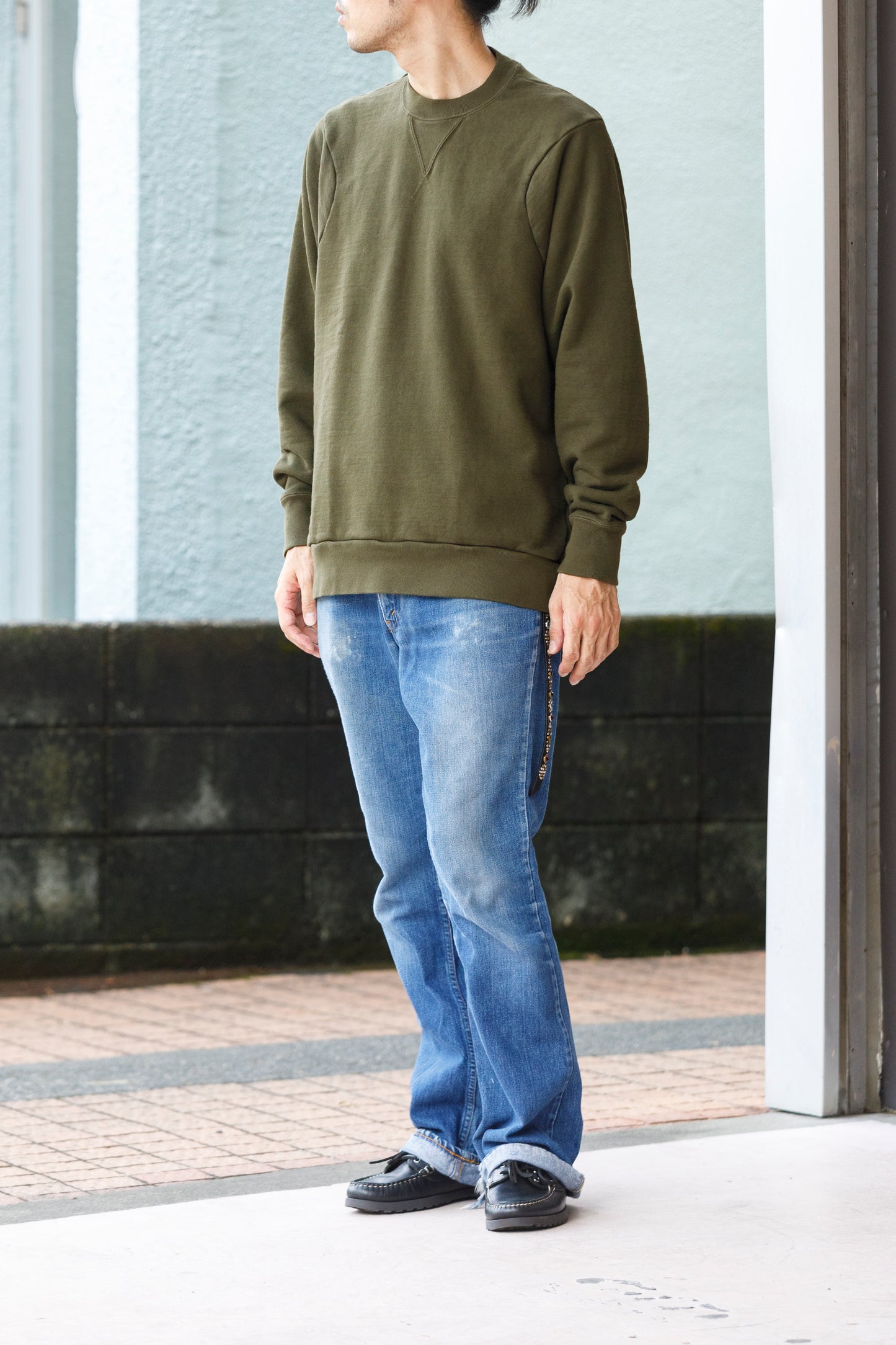 WONDER ROOM WWH-002 "WHALE" Crewneck Sweat - Olive
