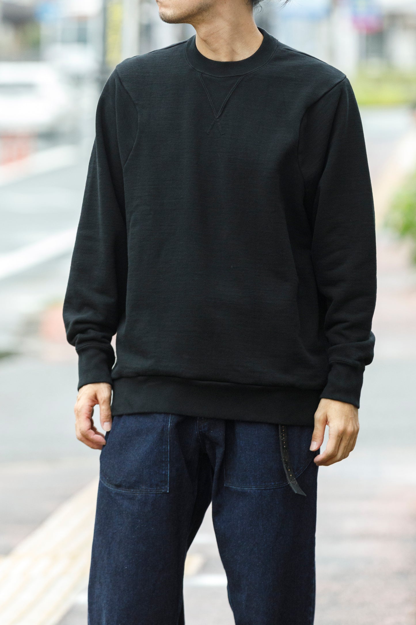 WONDER ROOM WWH-002 "WHALE" Crewneck Sweat - Black