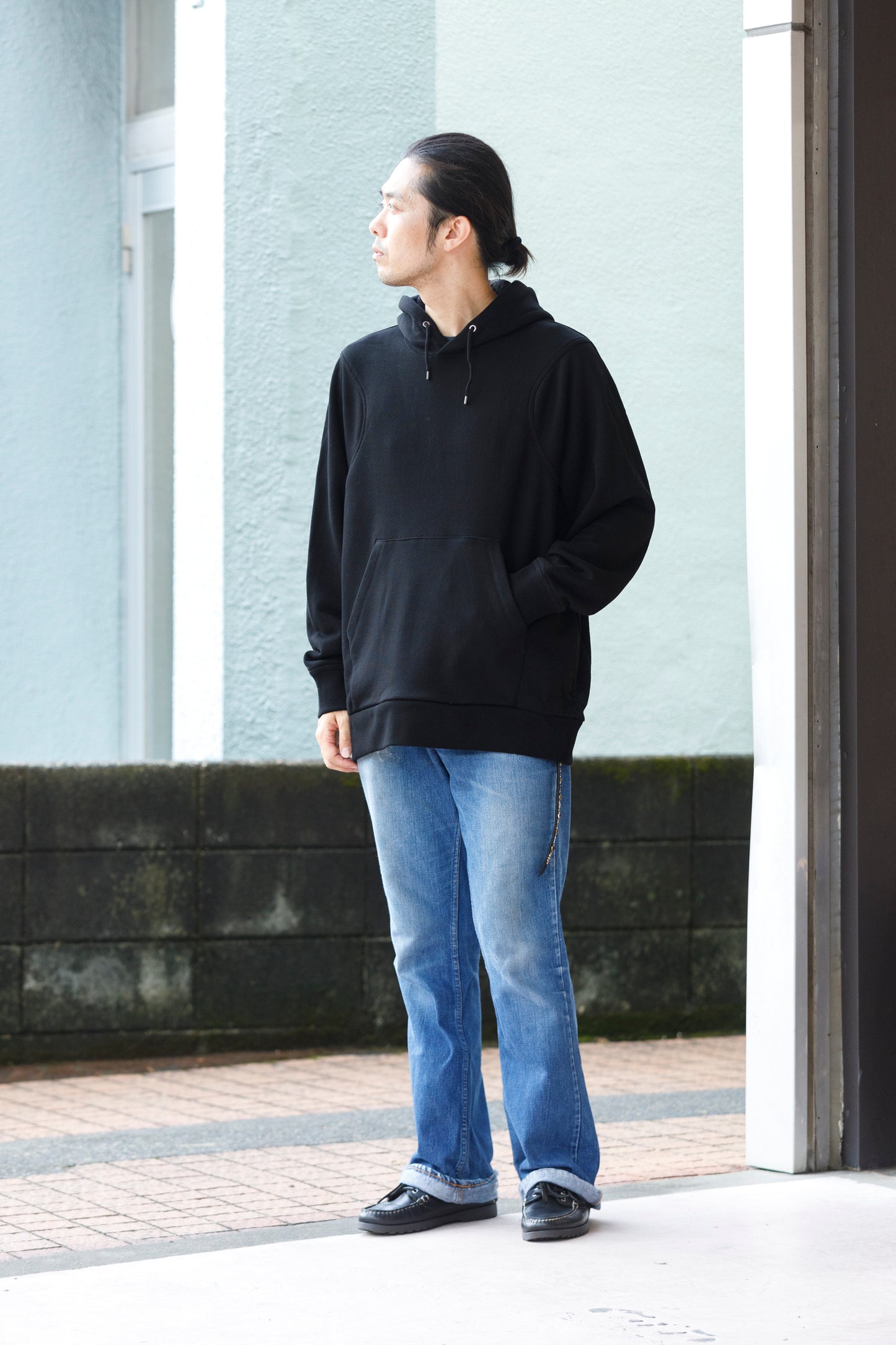 WONDER ROOM / WEG-001 "EGG" Double pocket hoodie - Black