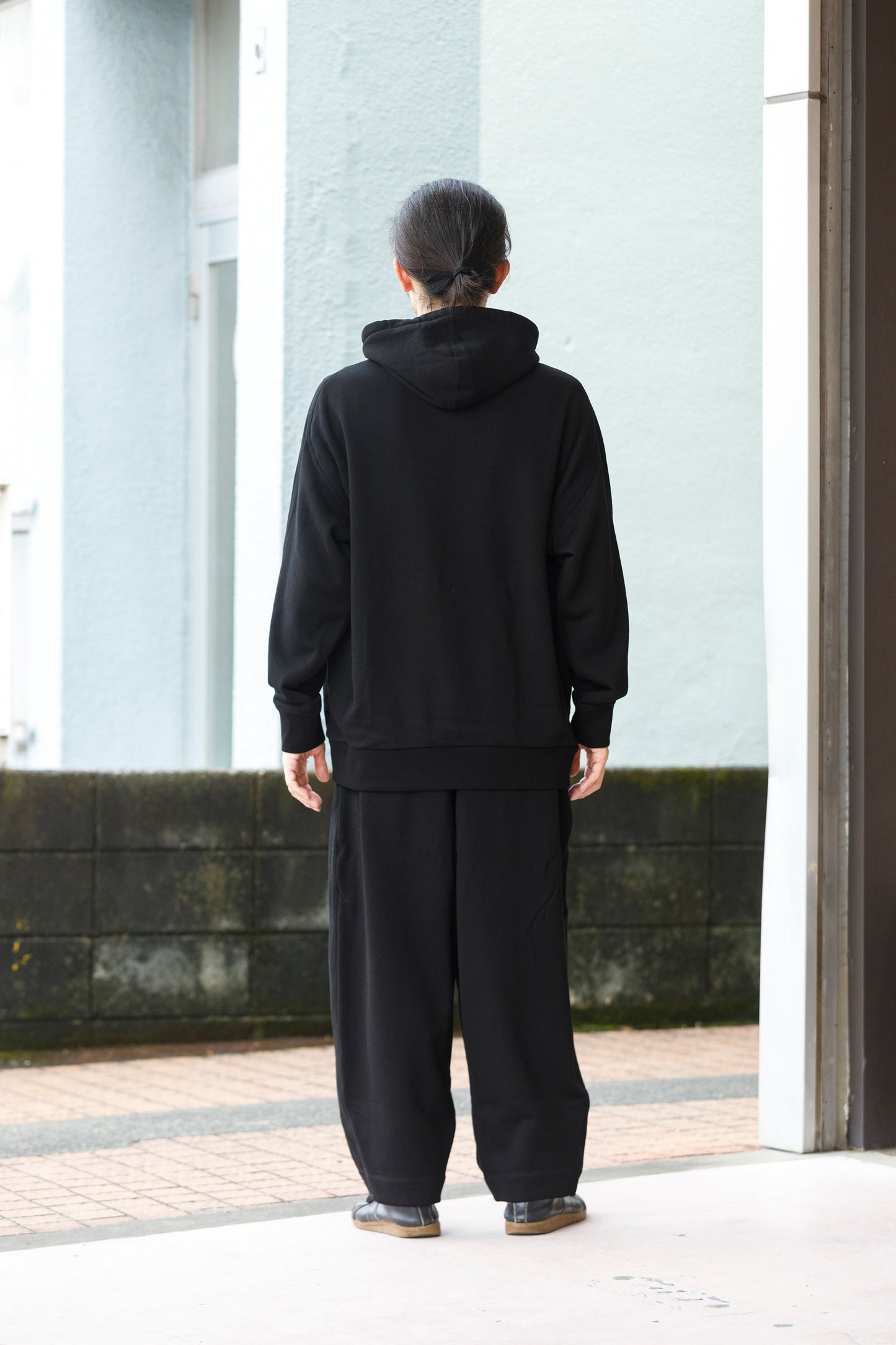 WONDER ROOM / WEG-001 "EGG" Double pocket hoodie - Black