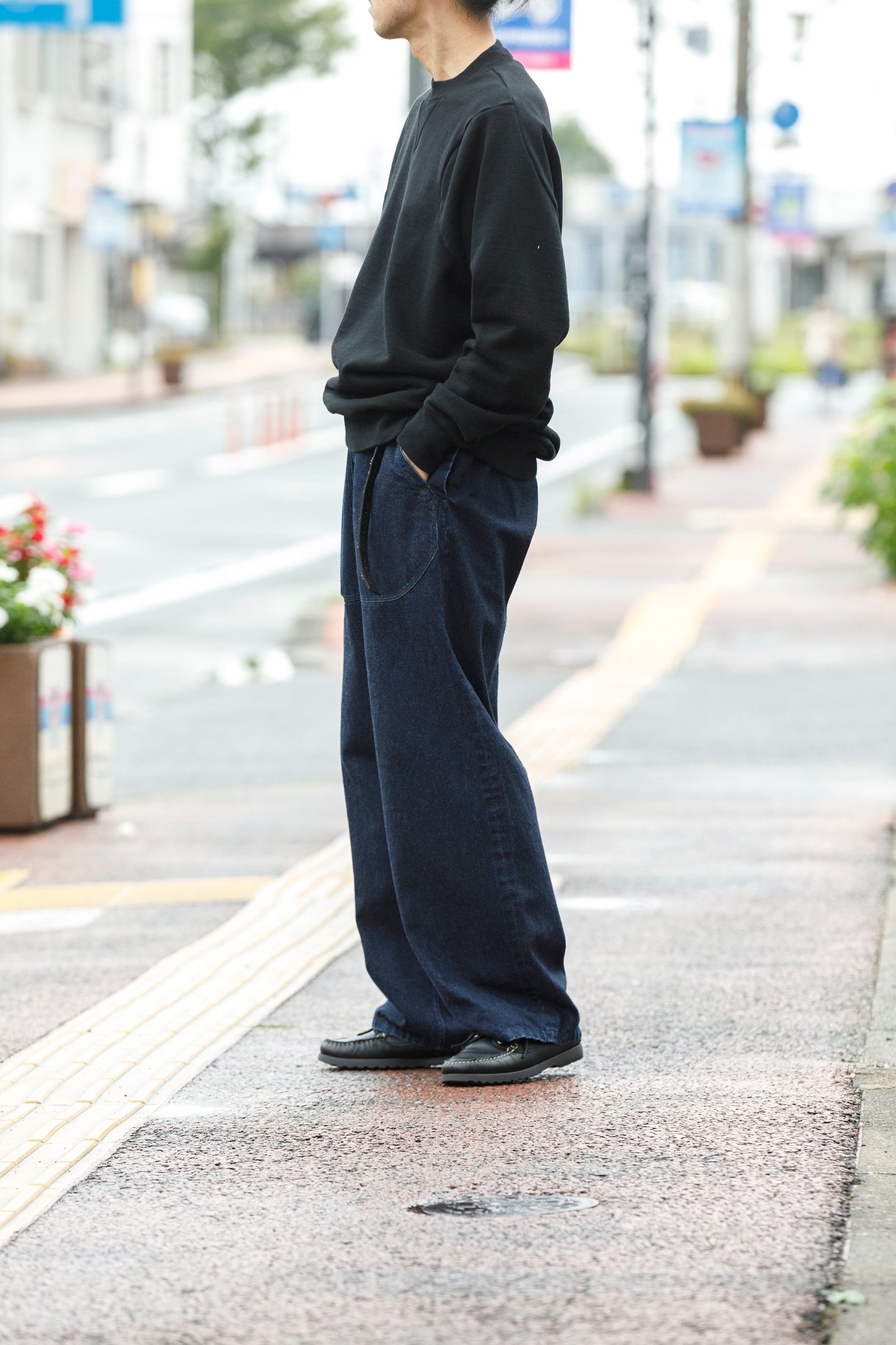NULABEL / 522-701 URUSHI COATED DENIM TROUSERS - COAL BLACK