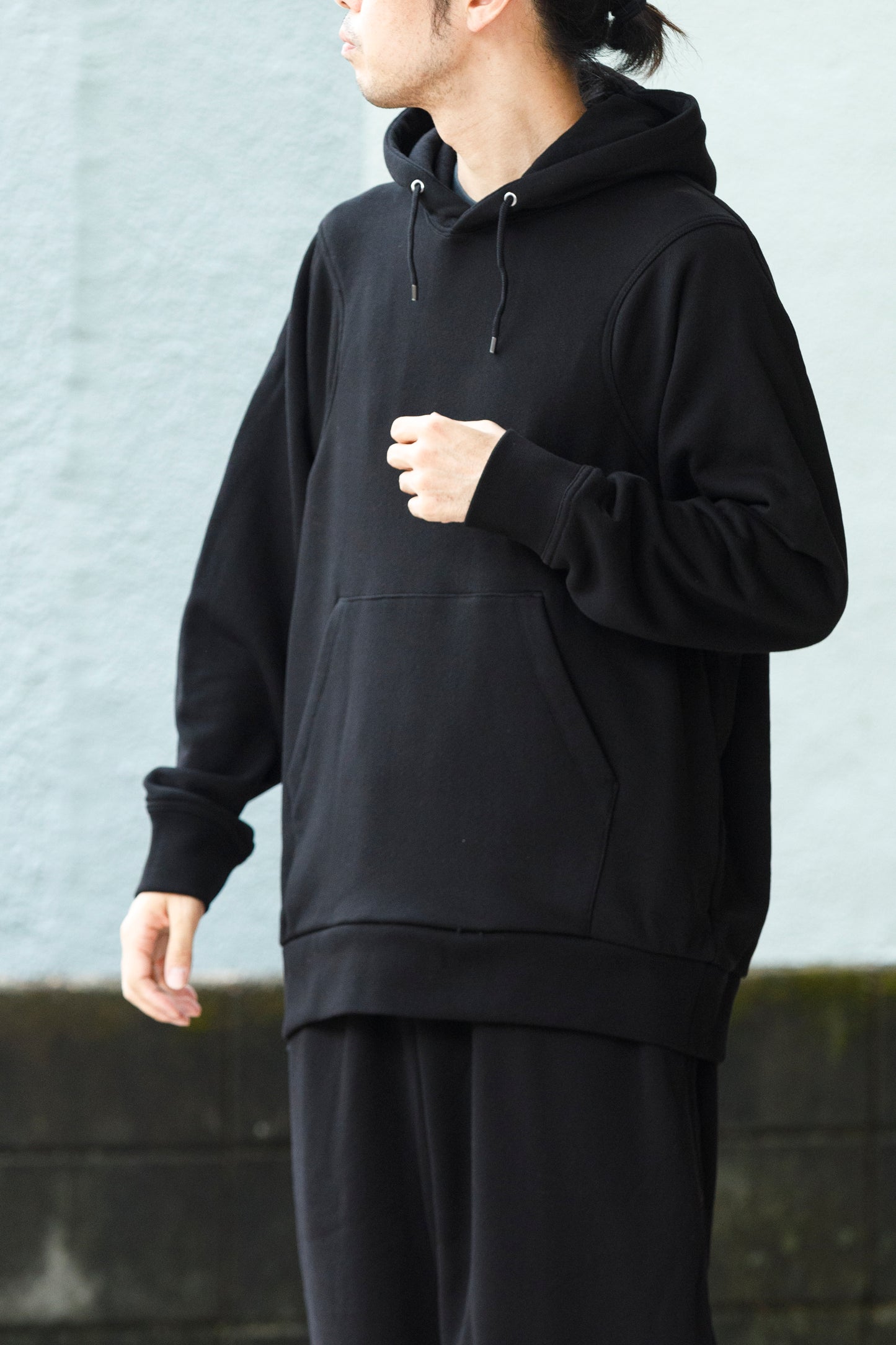 WONDER ROOM / WEG-001 "EGG" Double pocket hoodie - Black
