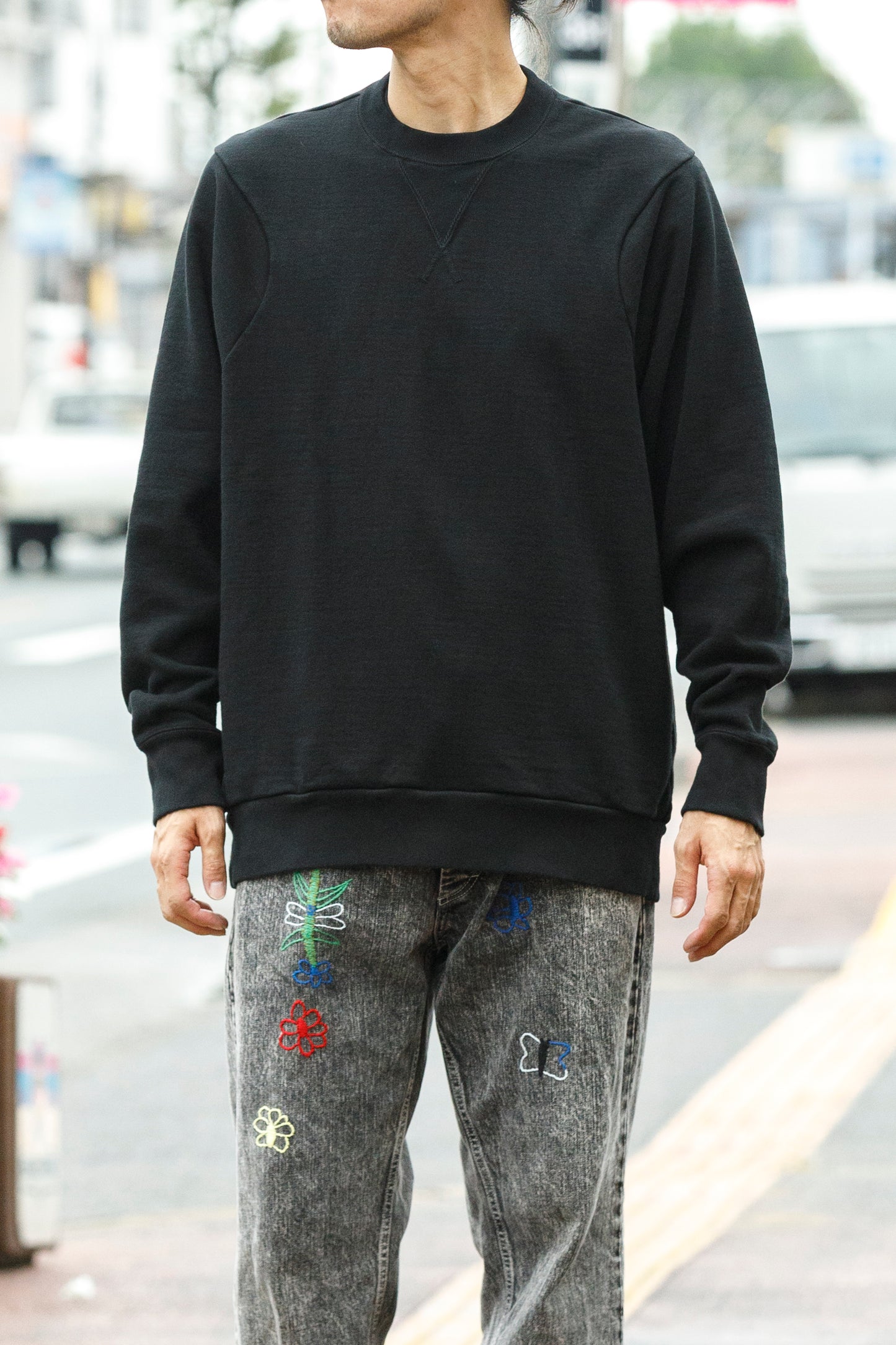WONDER ROOM WWH-002 "WHALE" Crewneck Sweat - Black