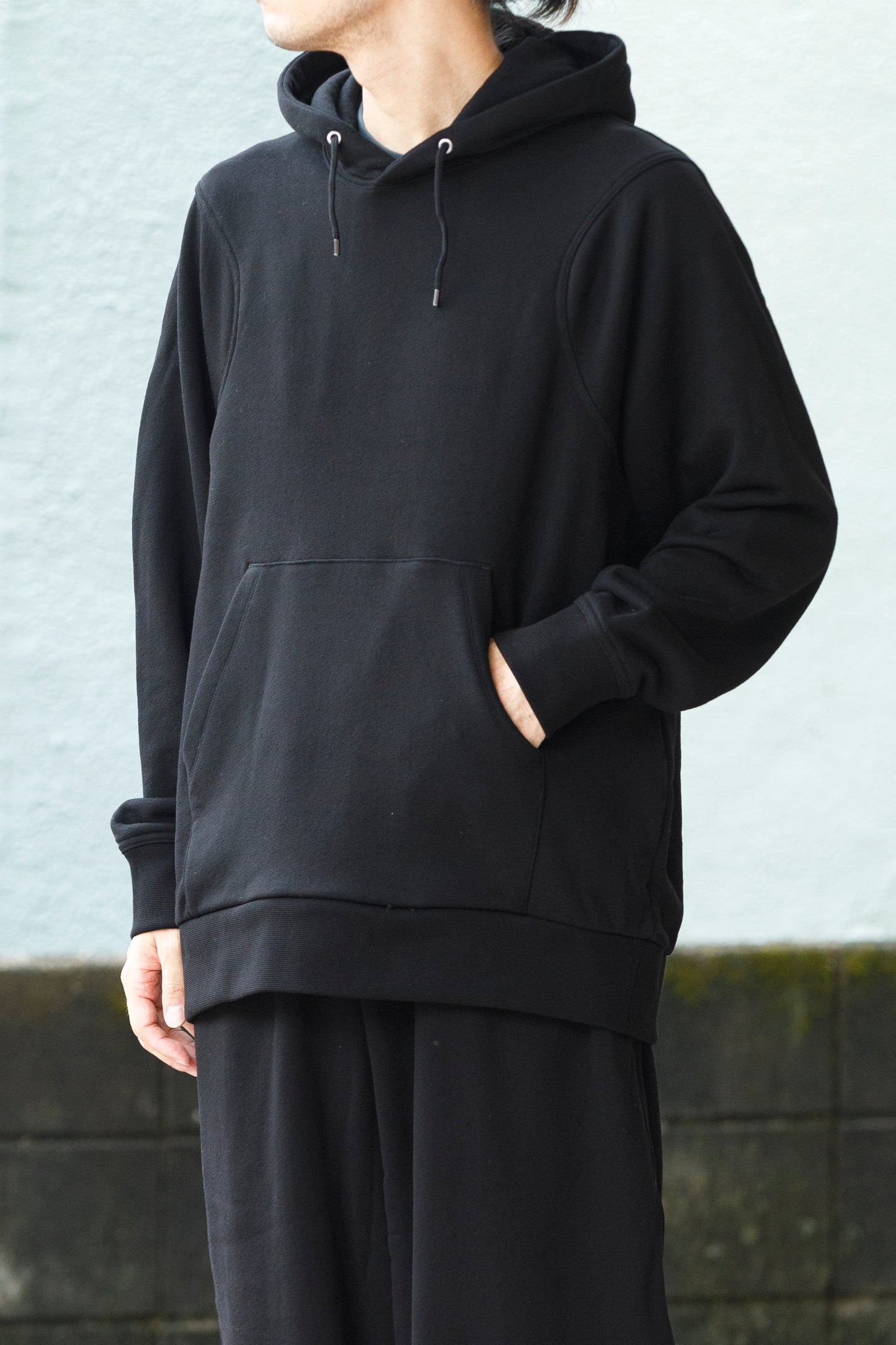 WONDER ROOM / WEG-001 "EGG" Double pocket hoodie - Black