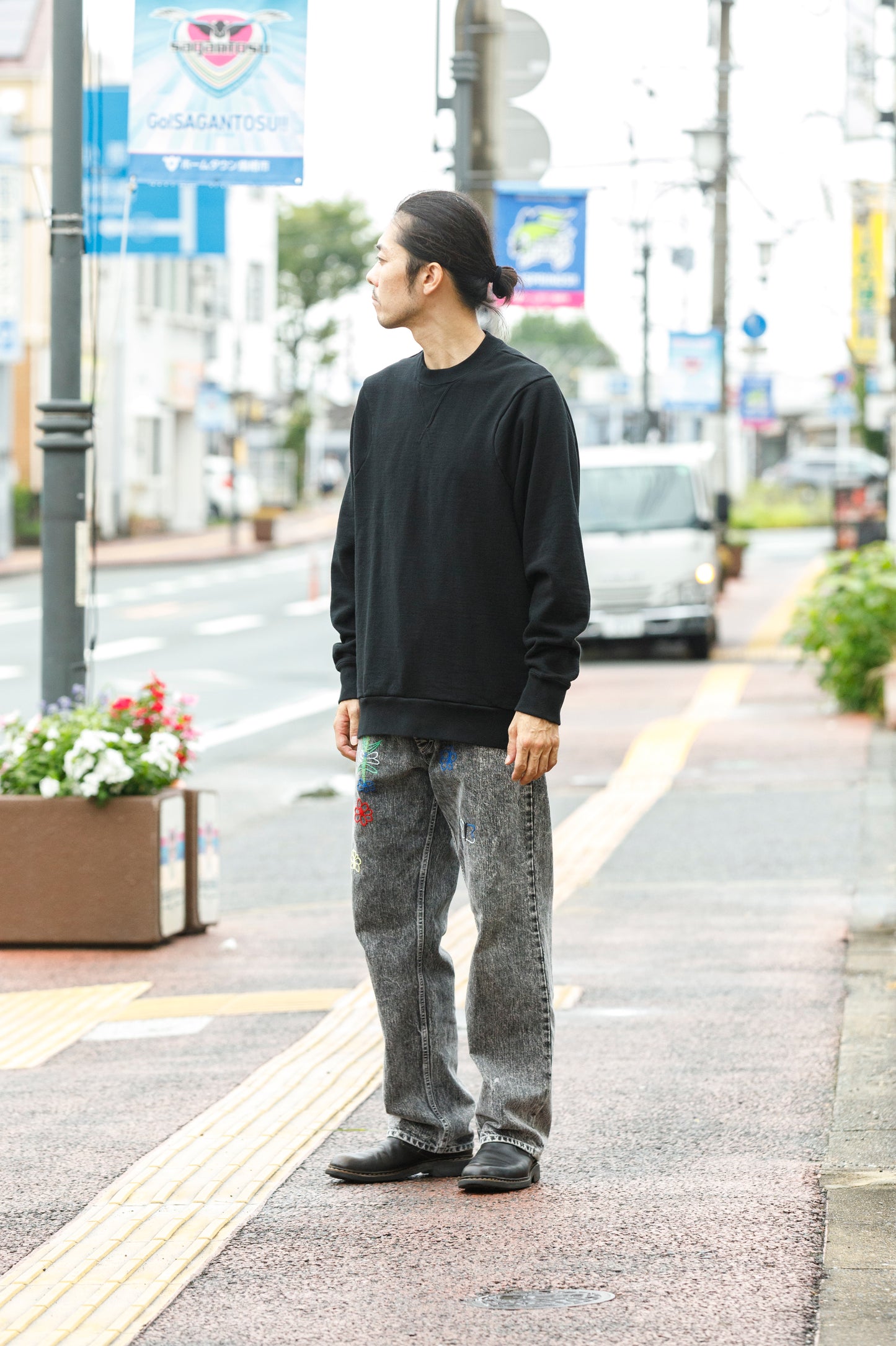 WONDER ROOM WWH-002 "WHALE" Crewneck Sweat - Black