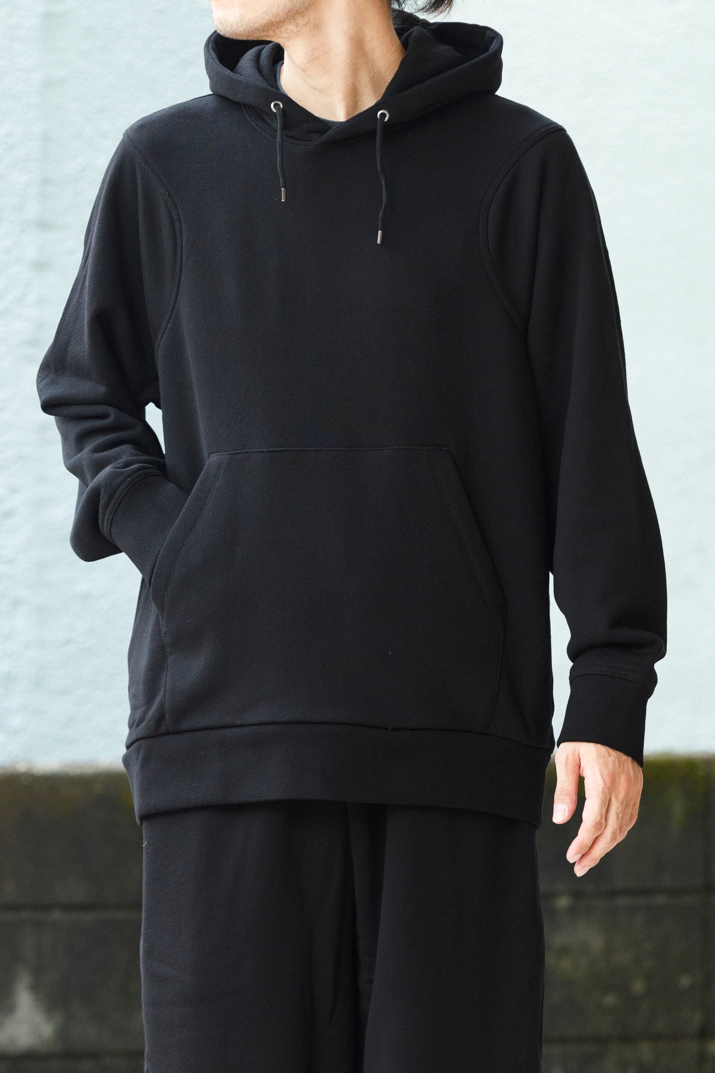 WONDER ROOM / WEG-001 "EGG" Double pocket hoodie - Black