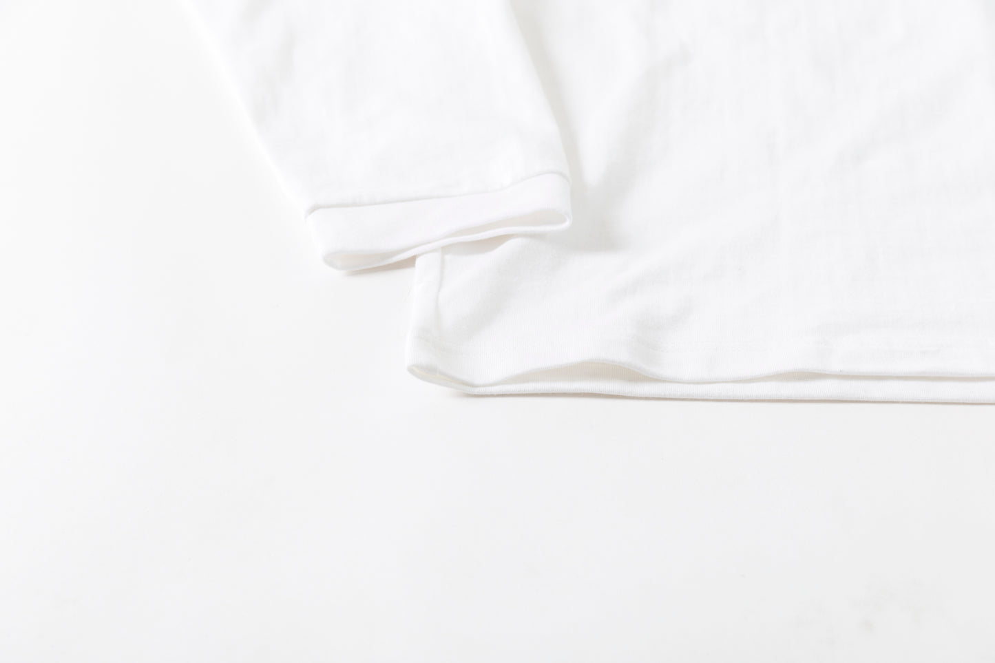 MOUT RECON TAILOR / MT1810 BLUR LOGO LONG SLEEVE T-SHIRT - White