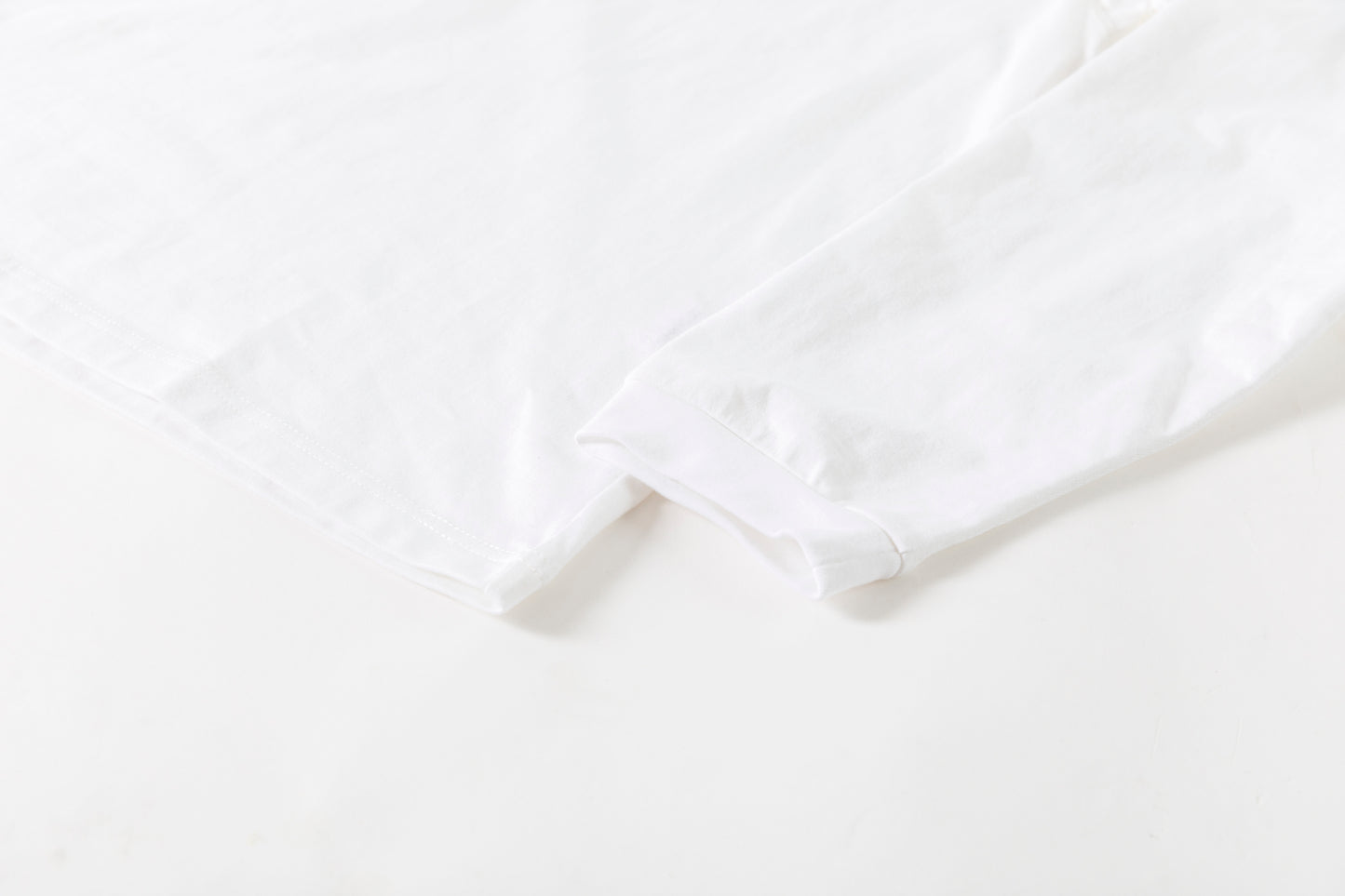 MOUT RECON TAILOR / MT1810 BLUR LOGO LONG SLEEVE T-SHIRT - White