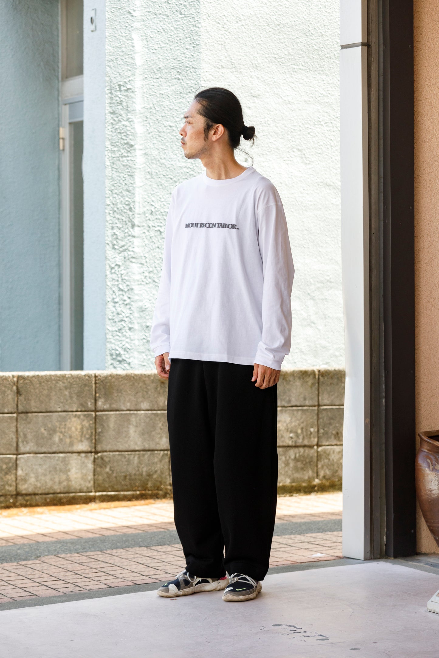 MOUT RECON TAILOR / MT1810 BLUR LOGO LONG SLEEVE T-SHIRT - White