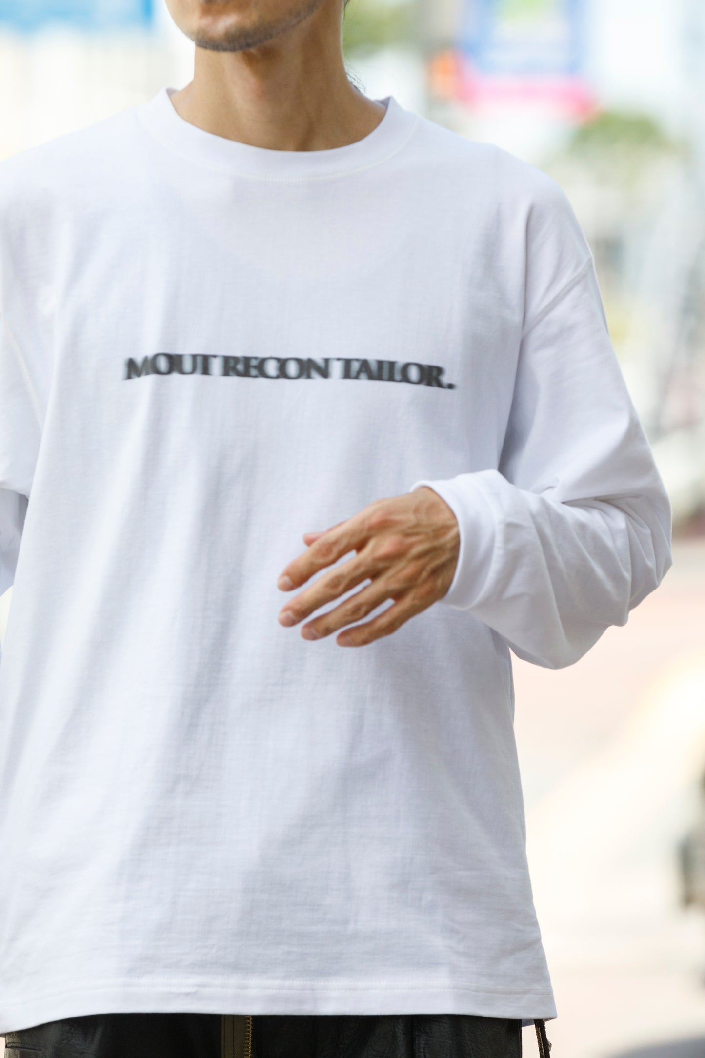 MOUT RECON TAILOR / MT1810 BLUR LOGO LONG SLEEVE T-SHIRT - White