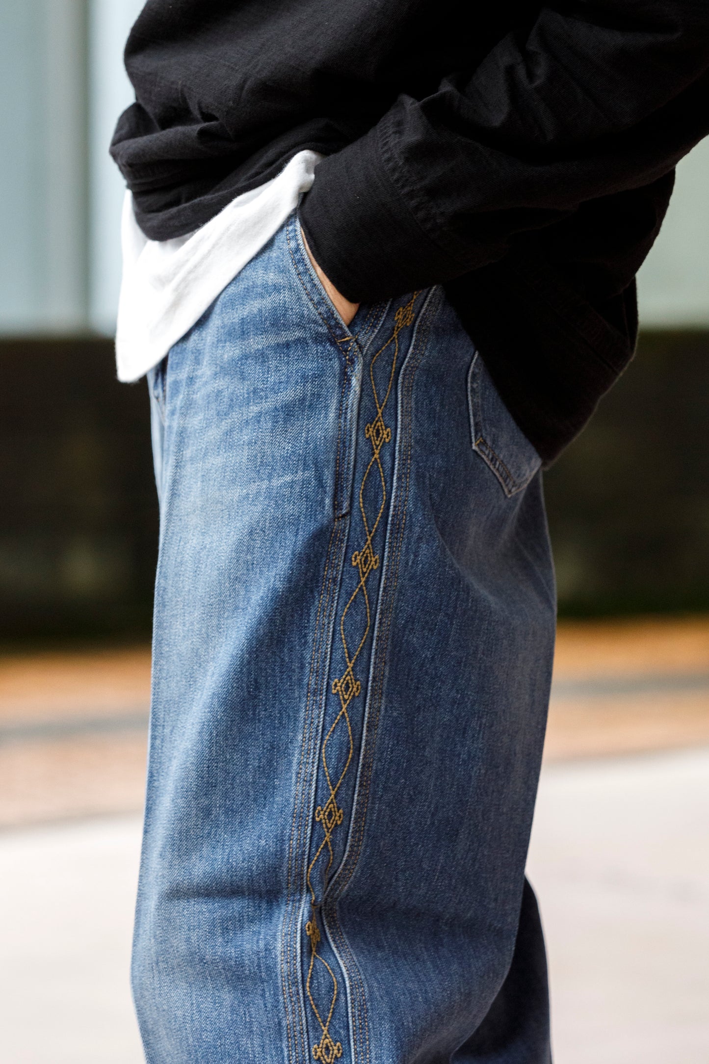 SARTO / 252-20003 EMBROIDERY DENIM PANTS - WASHED INDIGO