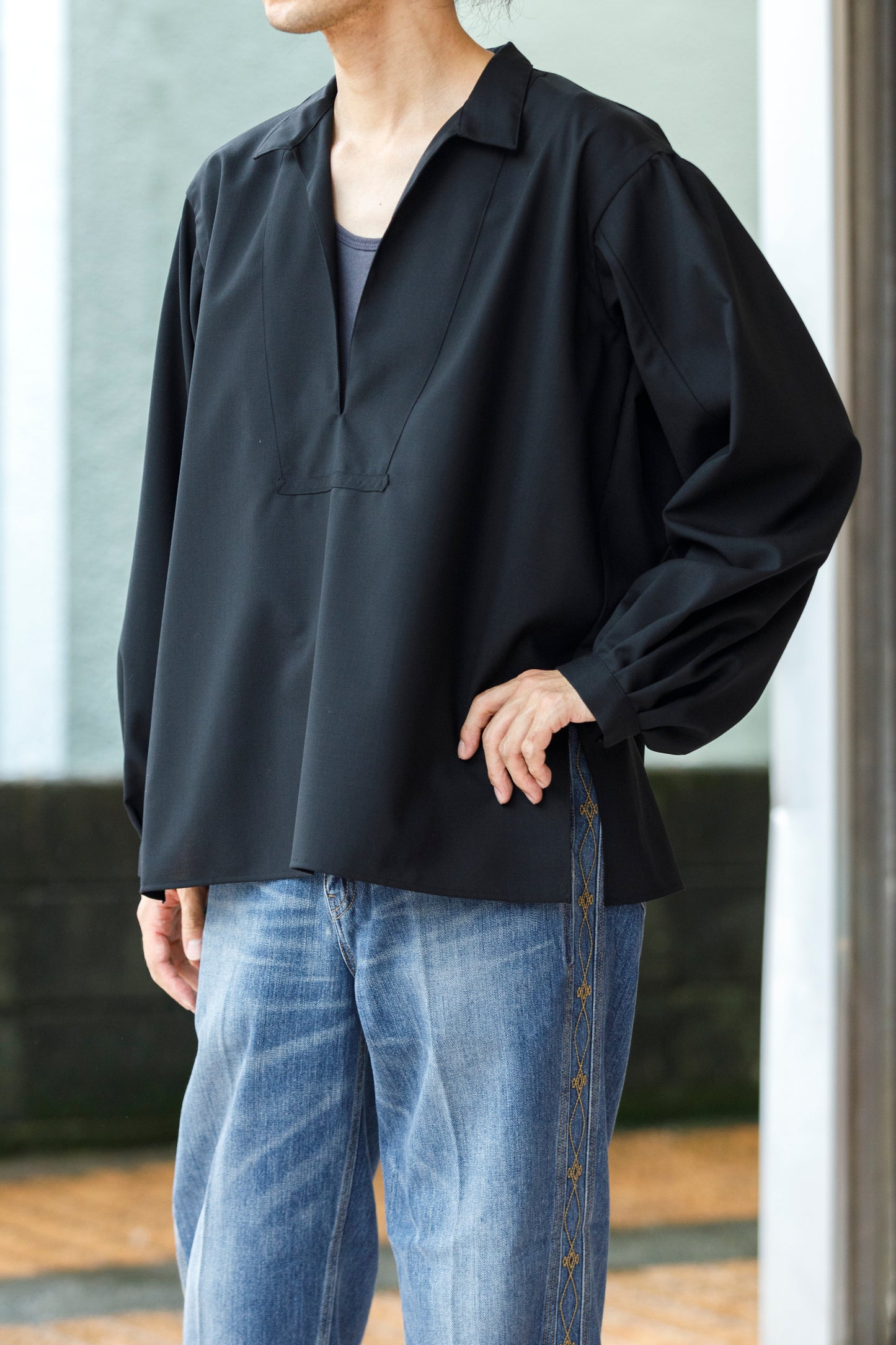 SARTO / 252-18001 TUKED SKIPPER BLOUSE(HIGH TWISTED WOOL) - BLACK