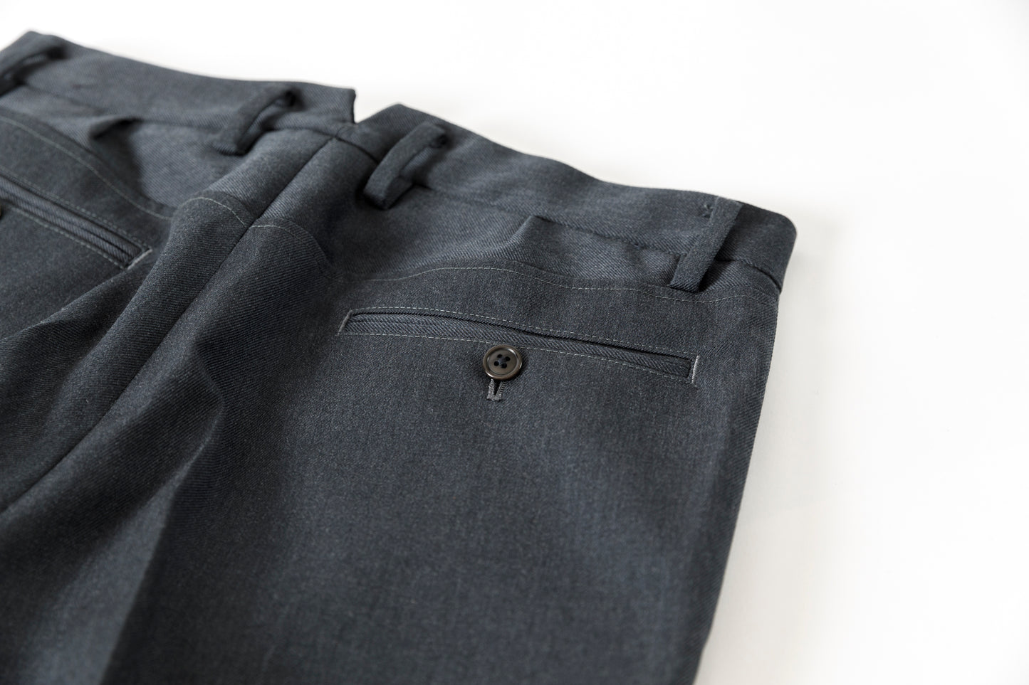 SARTO / 252-11001 TUCKER EMBROIDERY SLACKS(HIGH TWIST WOOL GABADINE) - CHACOAL
