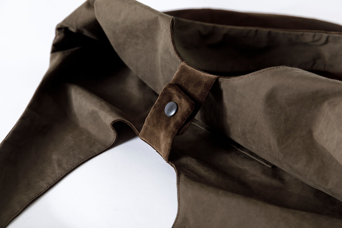 Nikki ESSENTIAL PIECE / ALL- UTO Drop Bag - Brown
