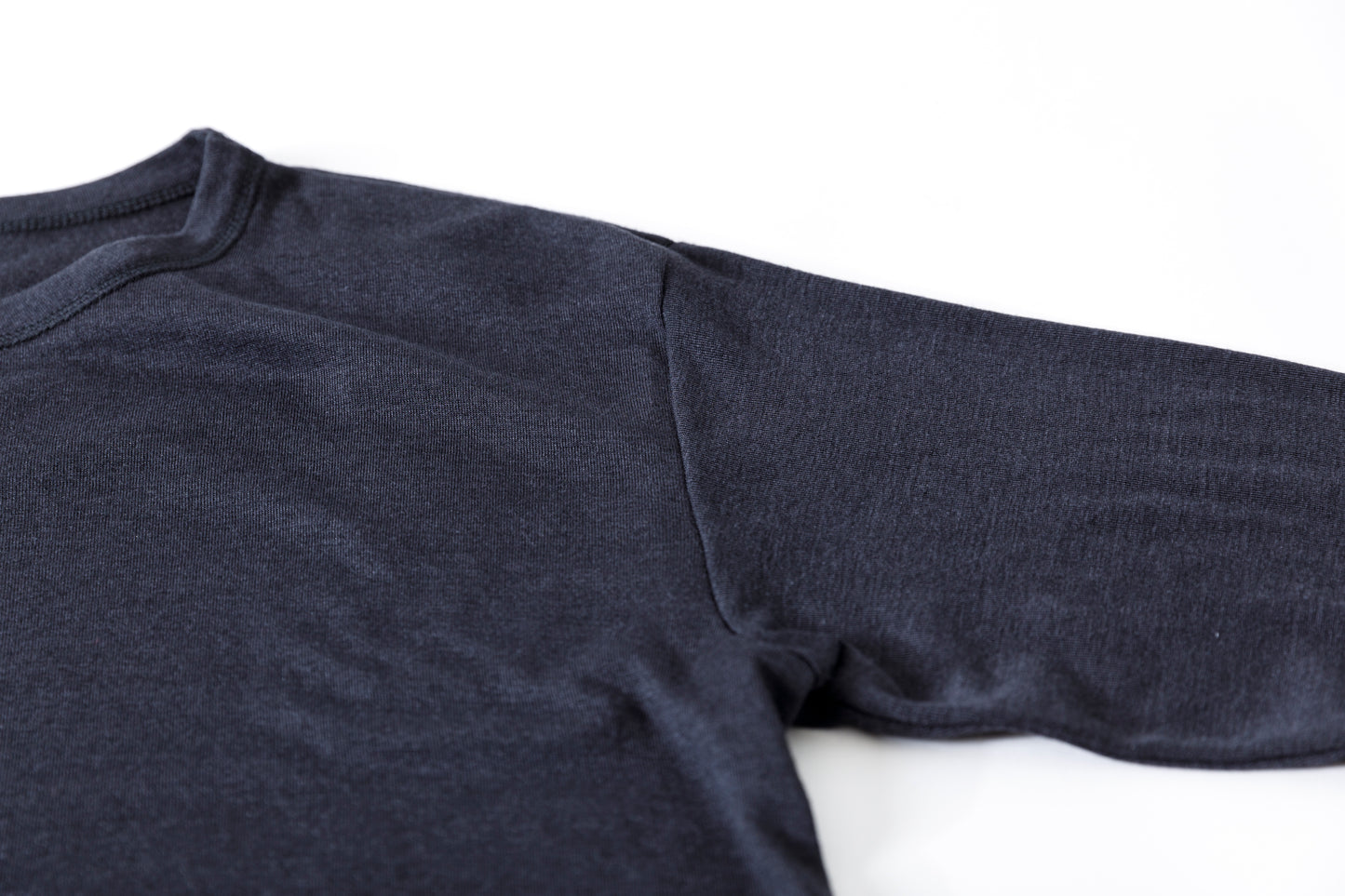 Nikki ESSENTIAL PIECE / Wool Silk Fraise Stitch Jersey Crewneck(Unisex) - Chacoal