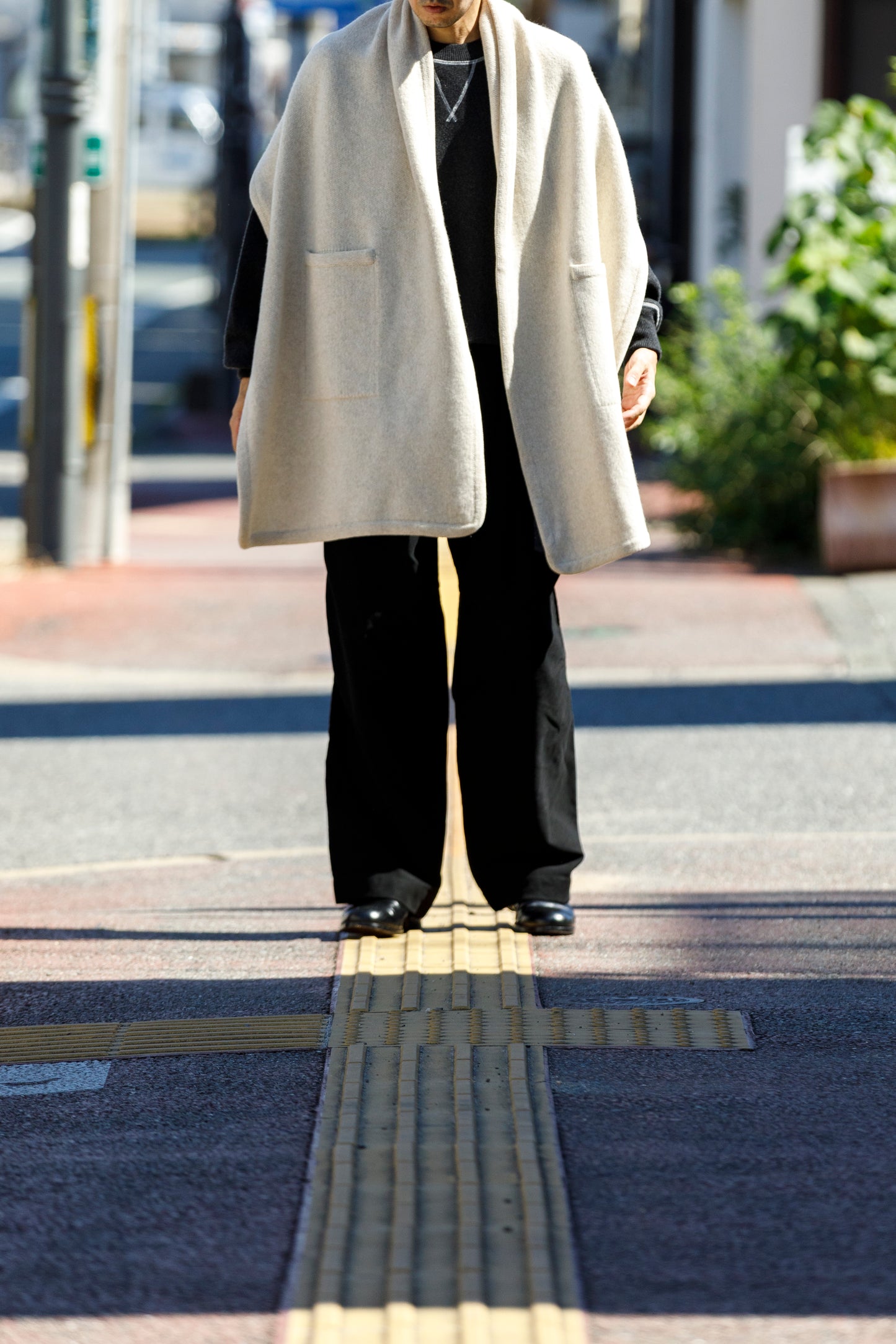 Nikki ESSENTIAL PIECE / Felting Wool Over Stole - White×Beige